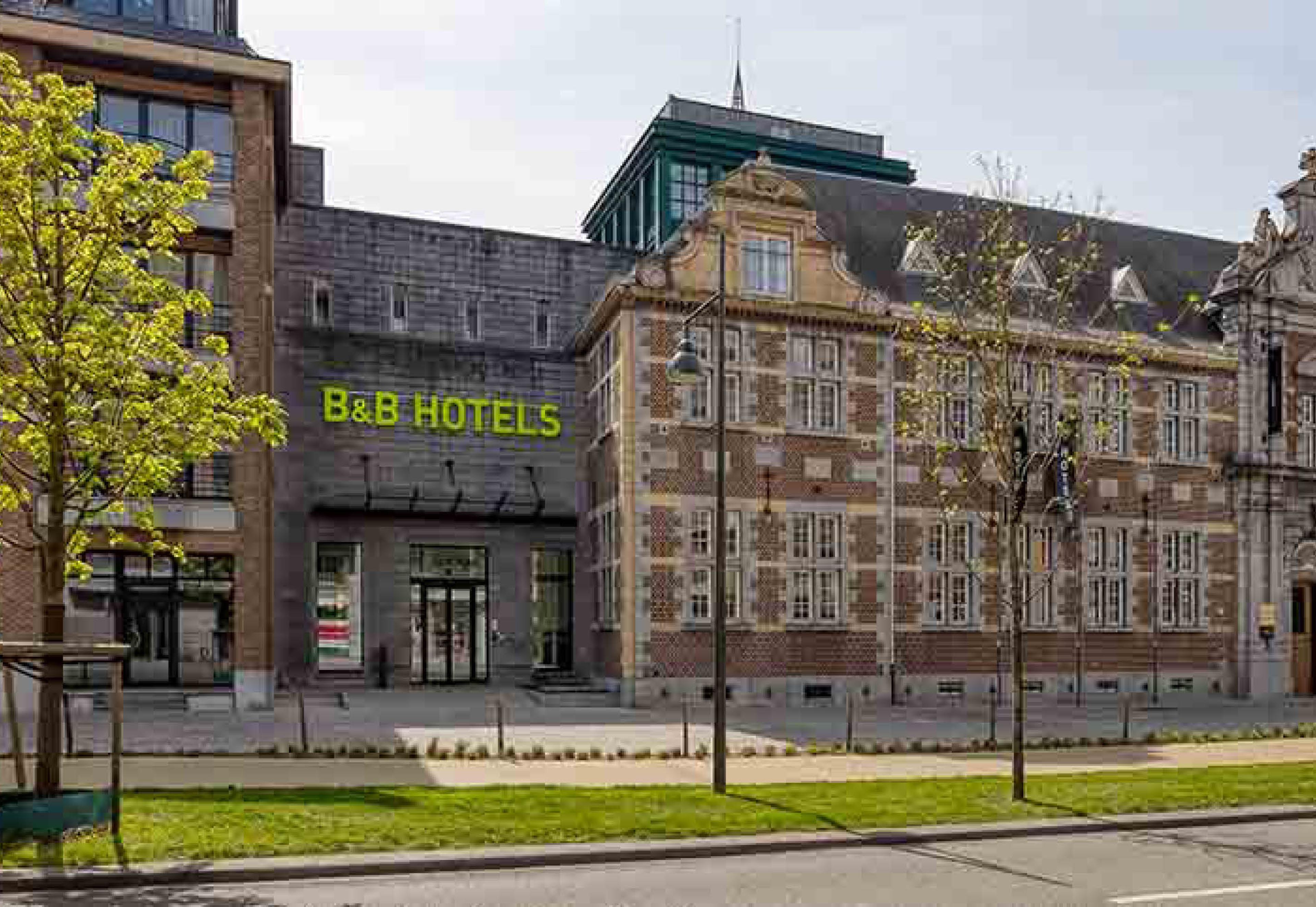 Hotel Photo 1