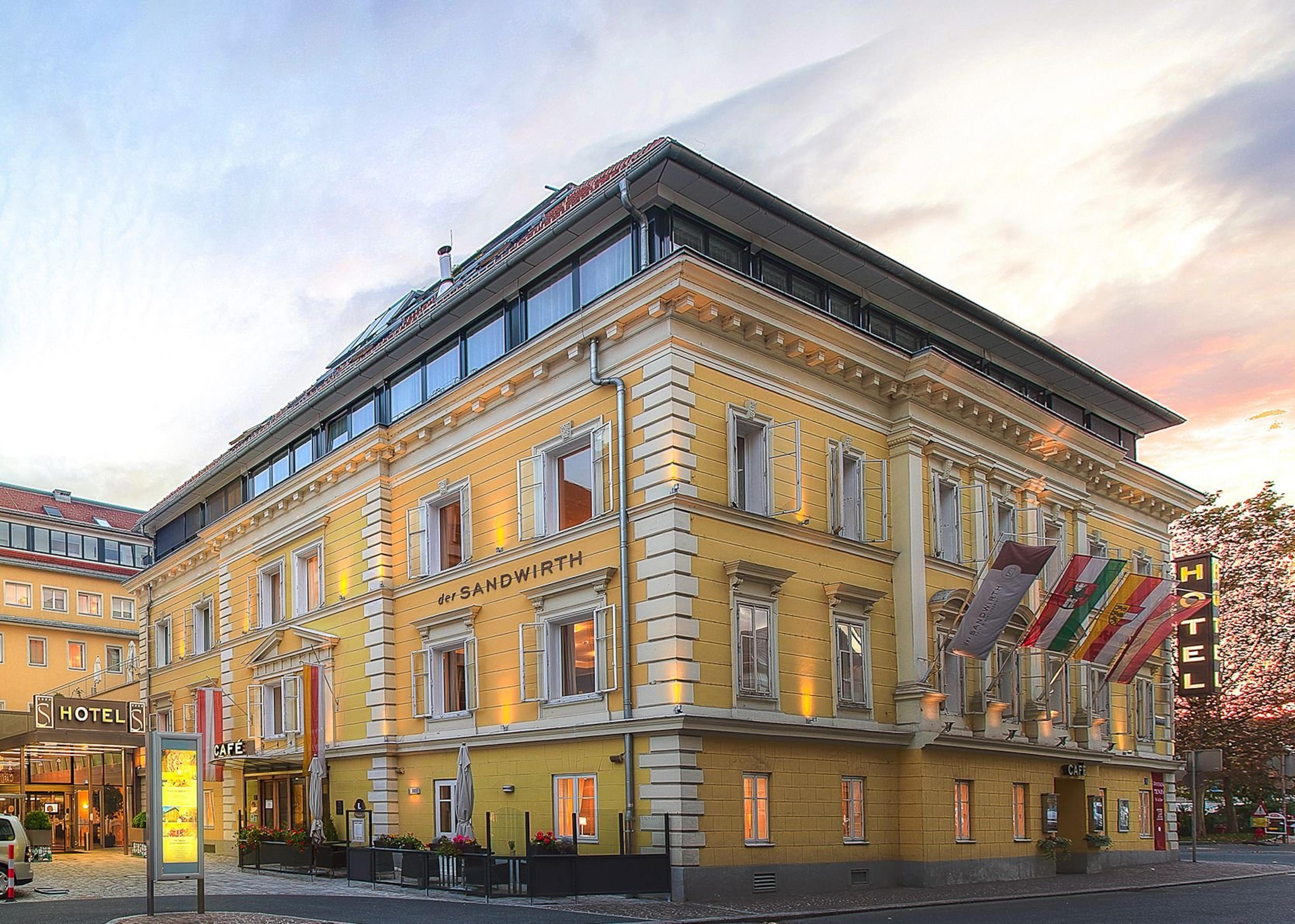 HOTEL SANDWIRTH