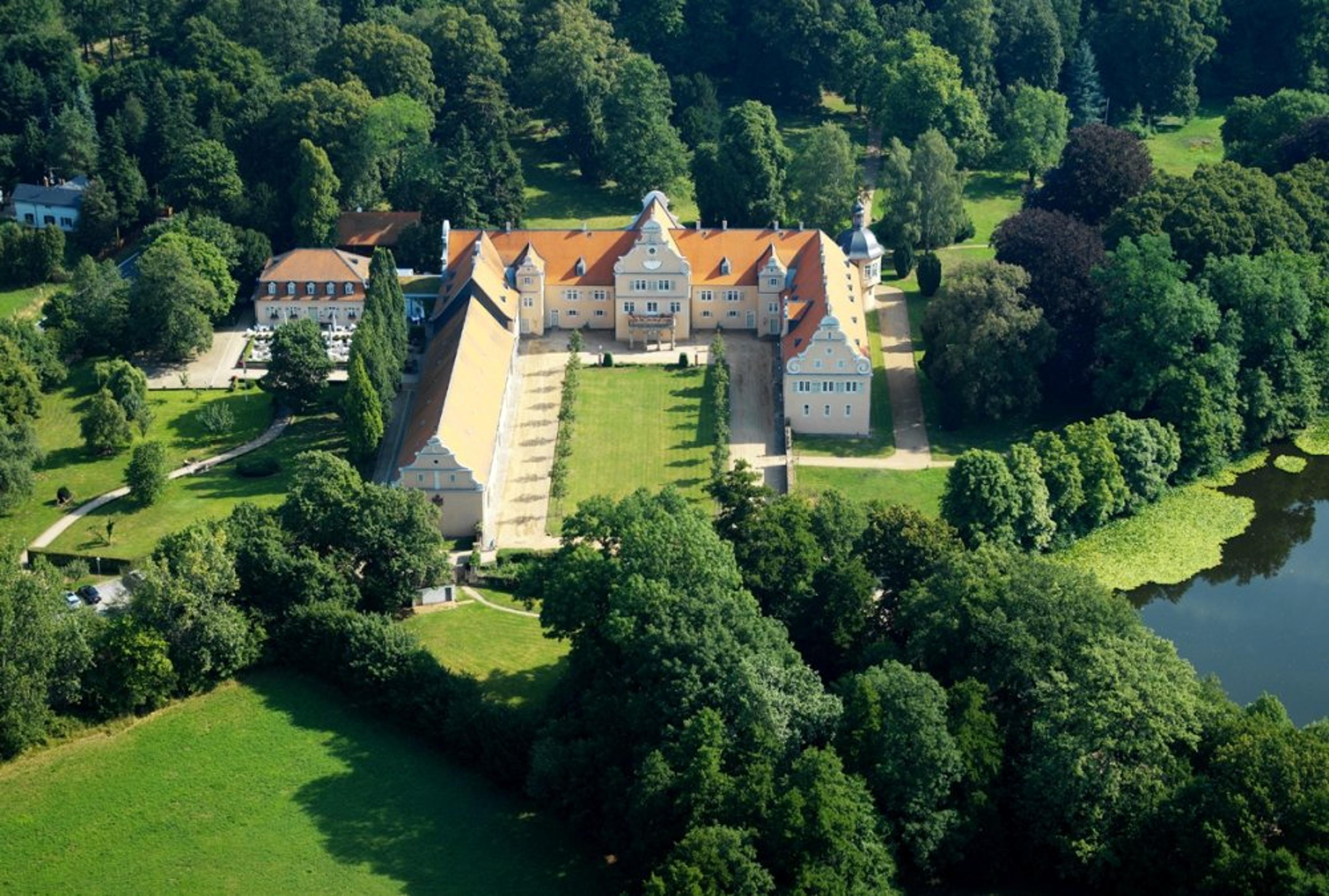 JAGDSCHLOSS KRANICHSTEIN