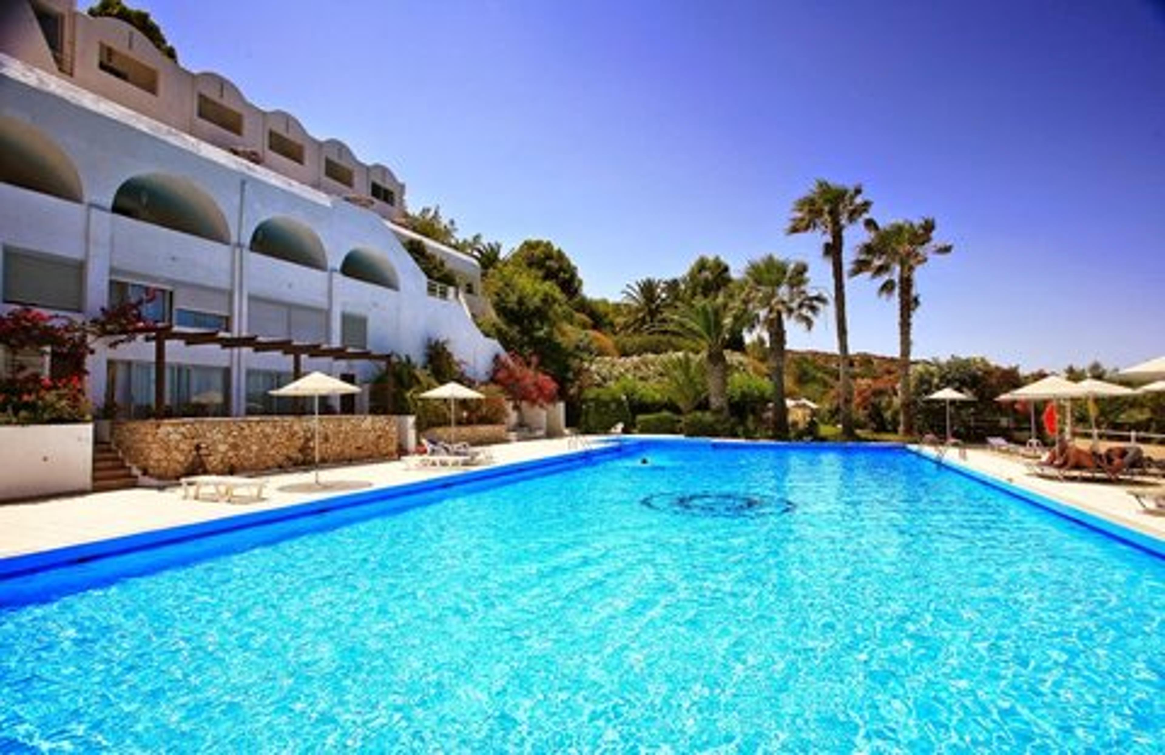ISTRON BAY HOTEL