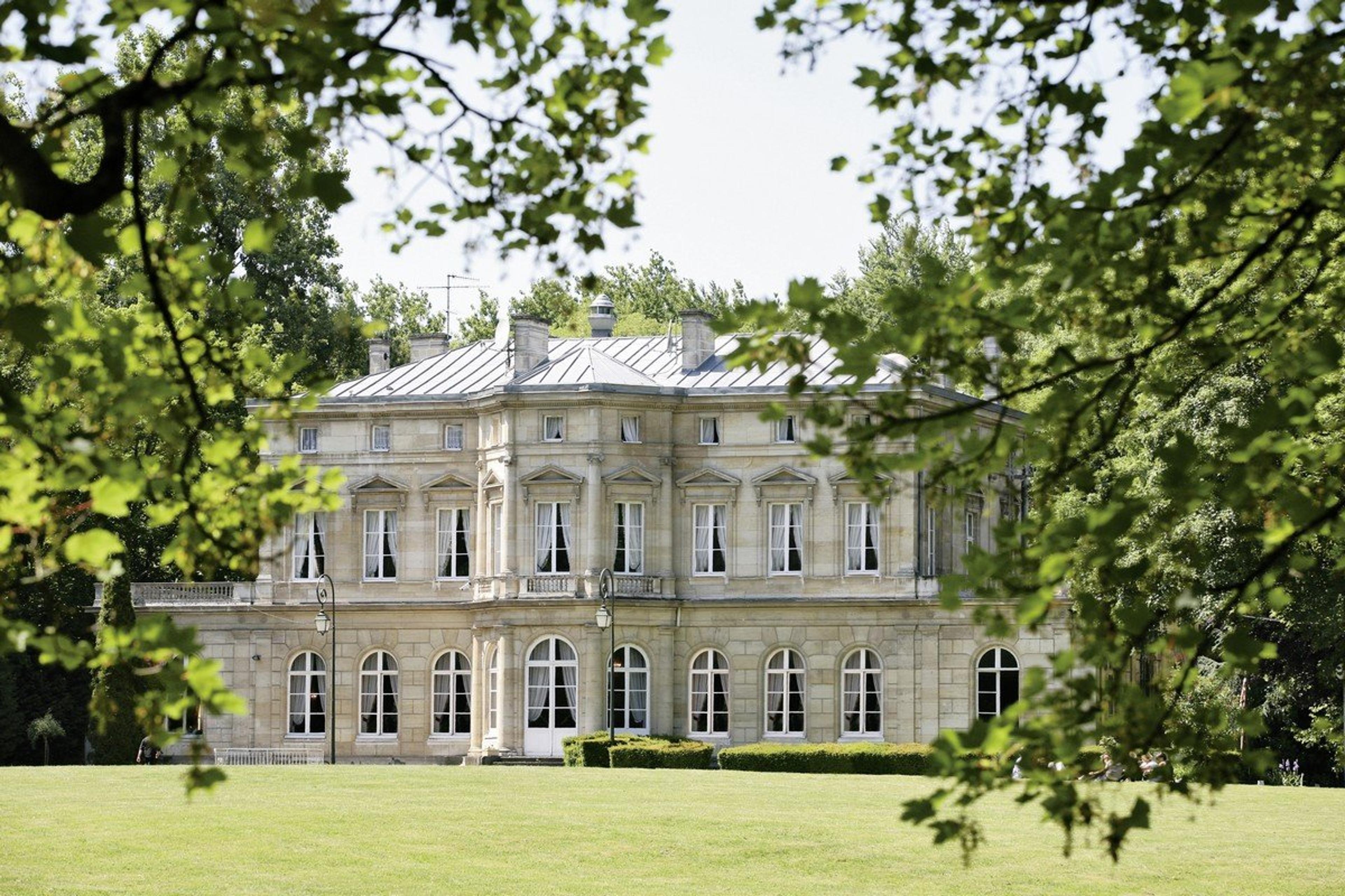 CHATEAU DE LA MOTTE FENELON