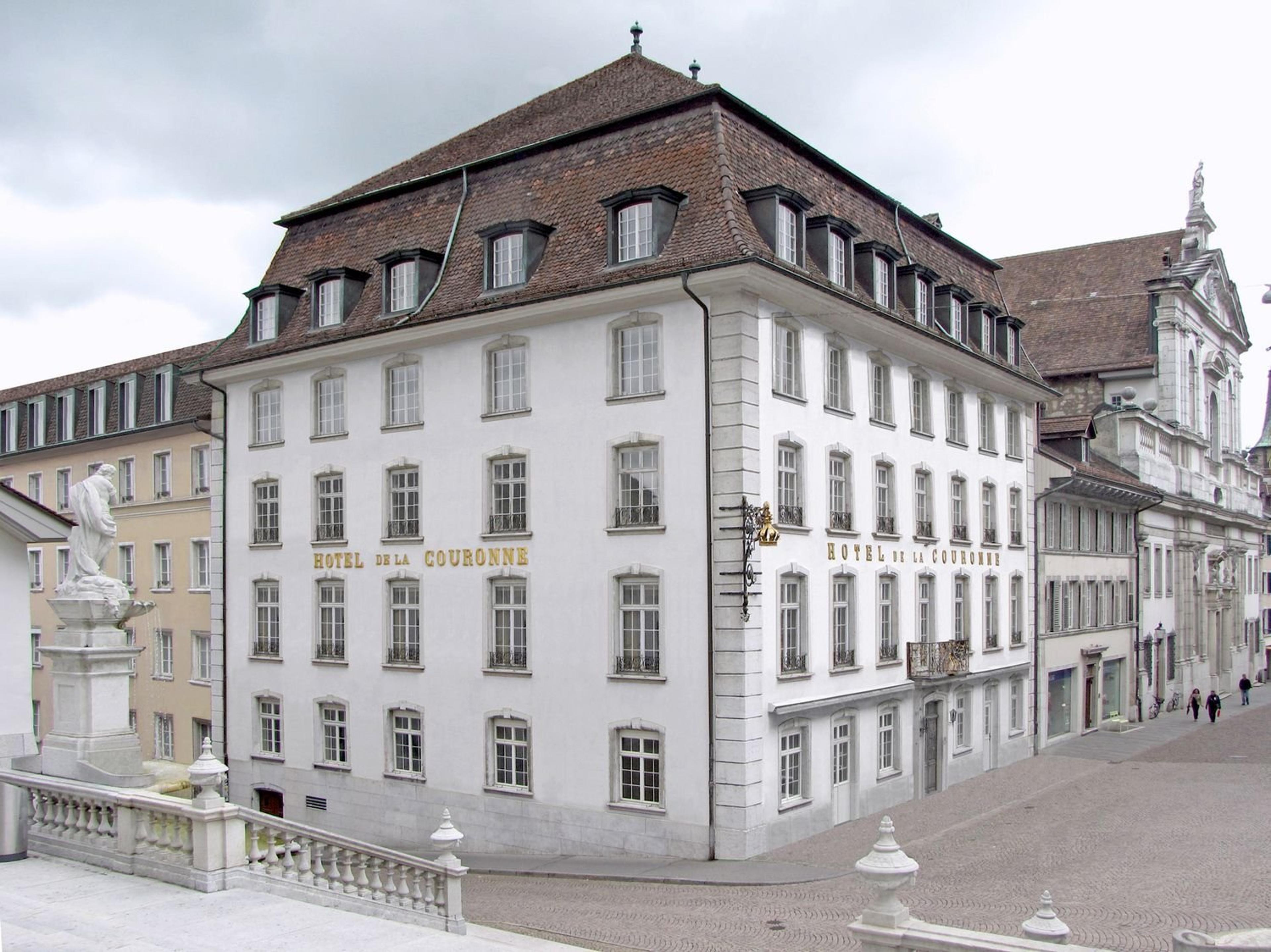LA COURONNE HOTEL RESTAURANT