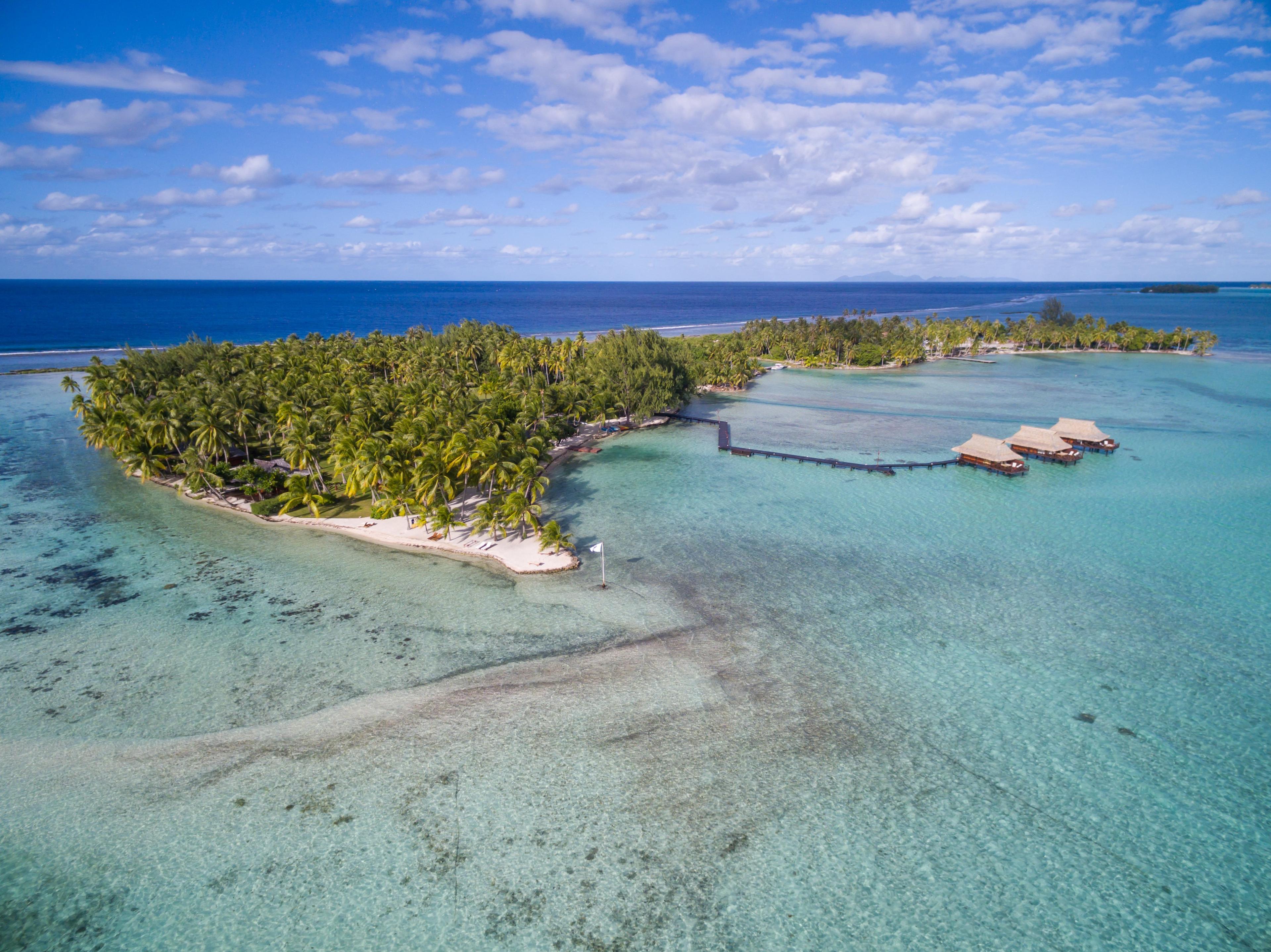 Vahine Island Resort and Spa