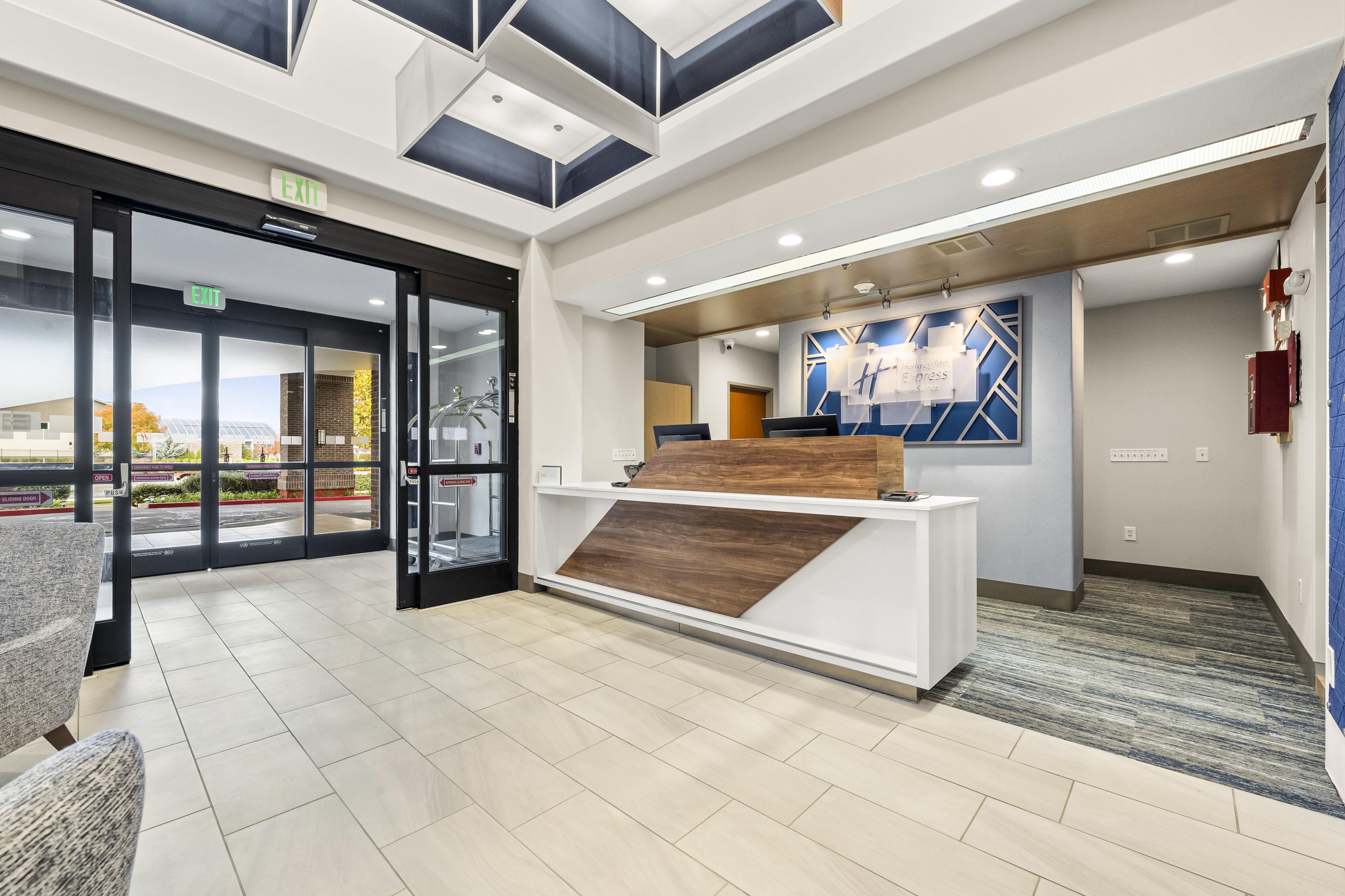 HOLIDAY INN EXP STES LINCOLN
