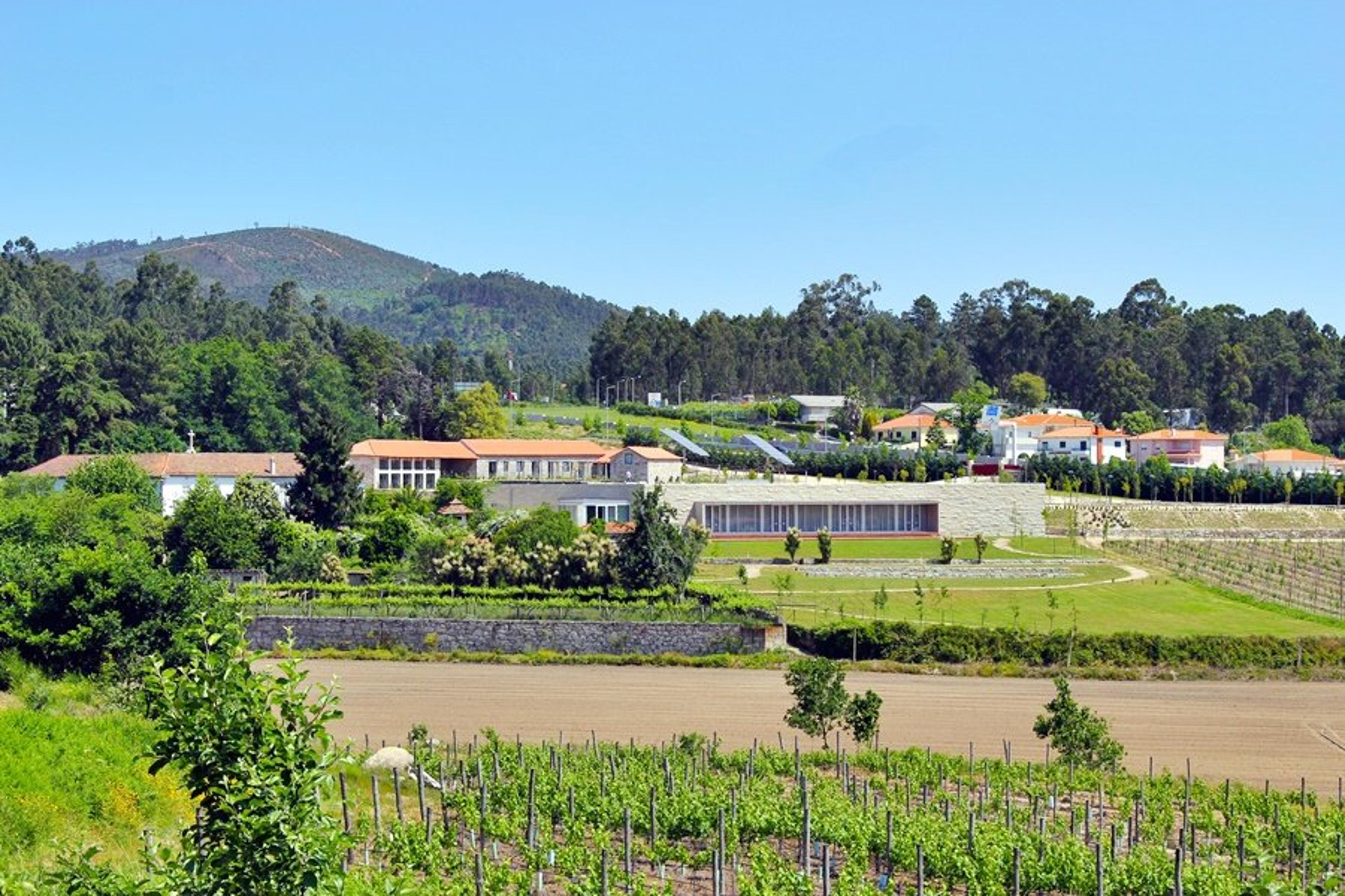 LOUSADA COUNTRY HOTEL