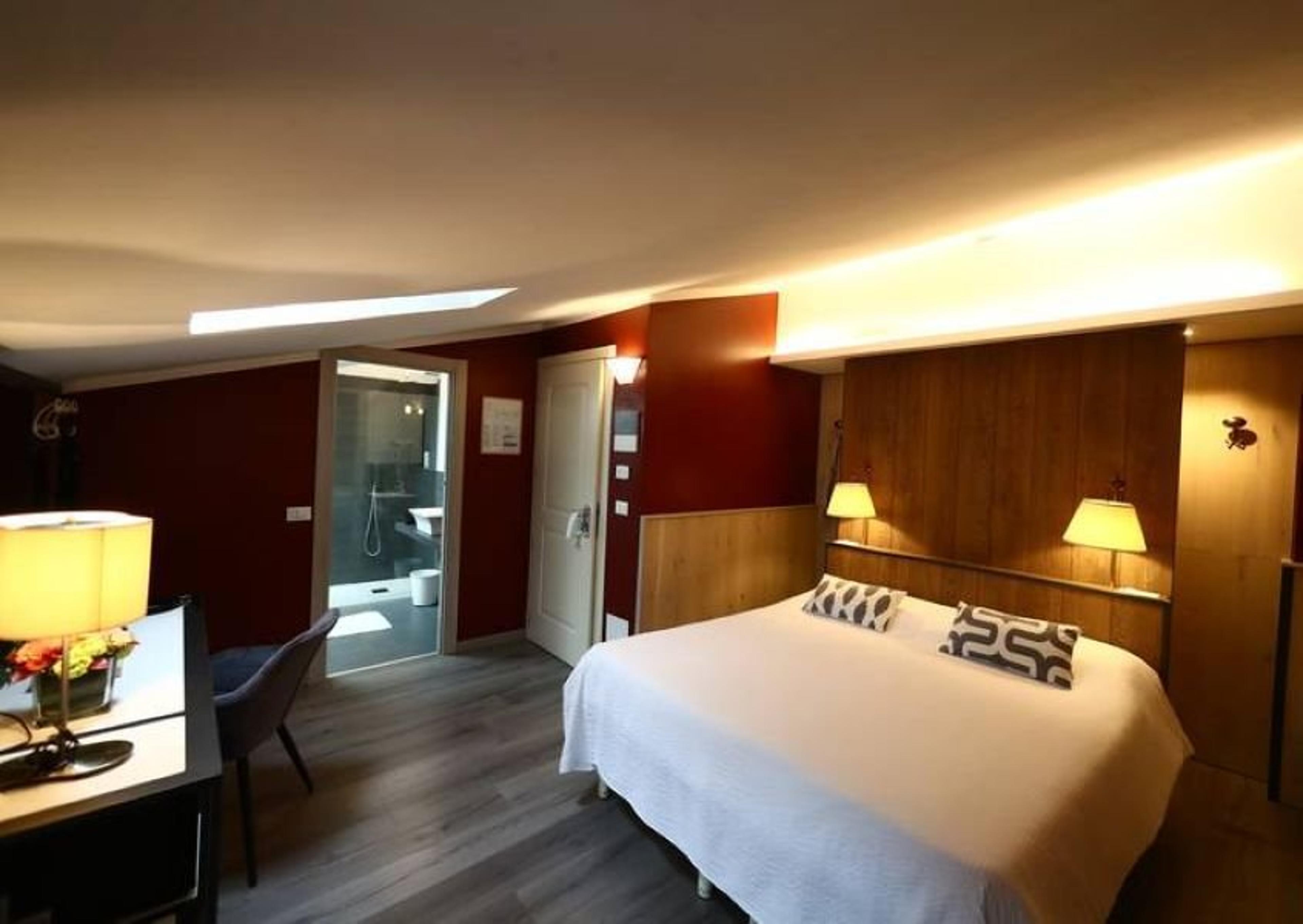 HOTEL ITALIA