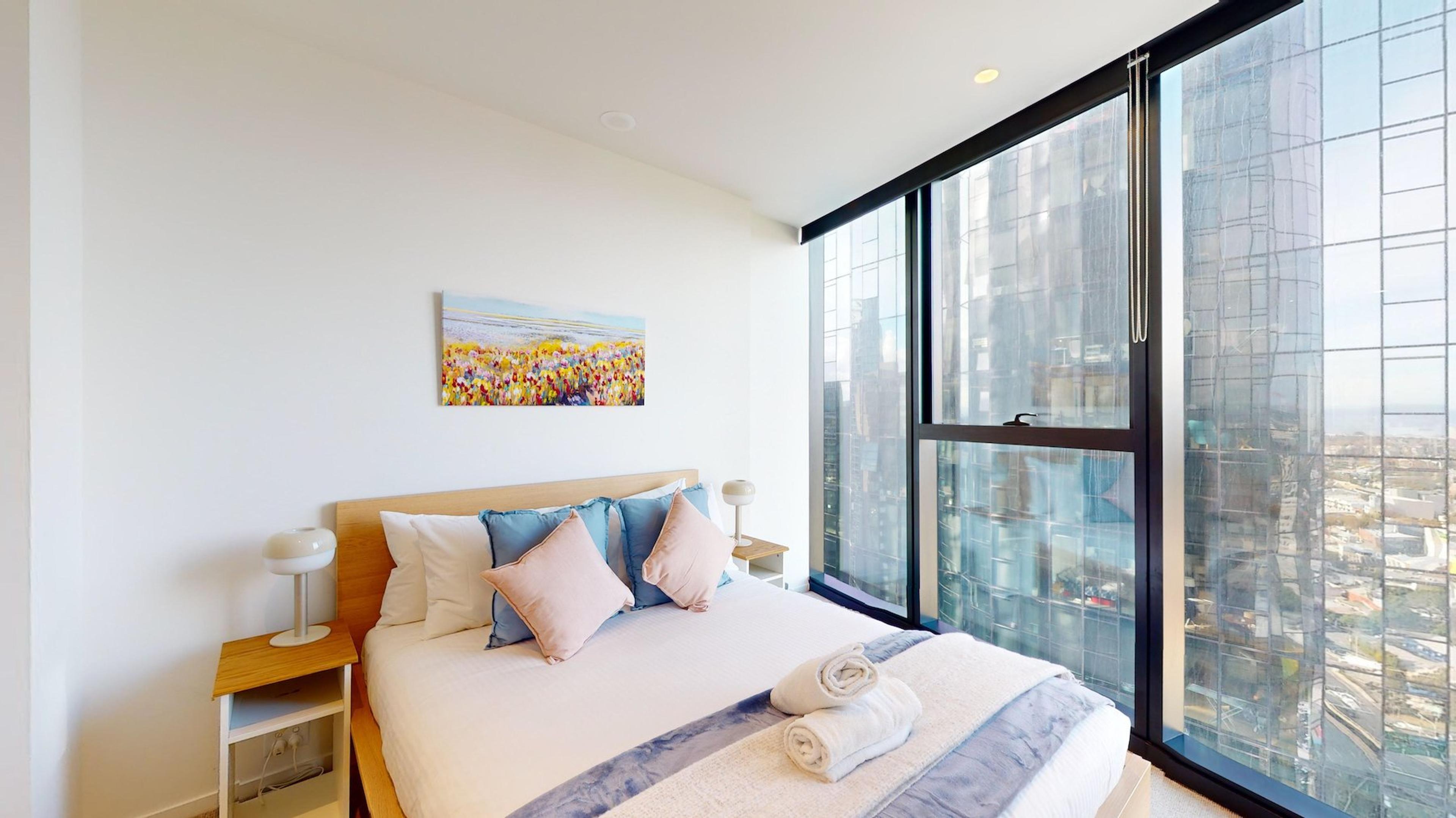 ASTRA APARTMENTS MELBOURNE SQU