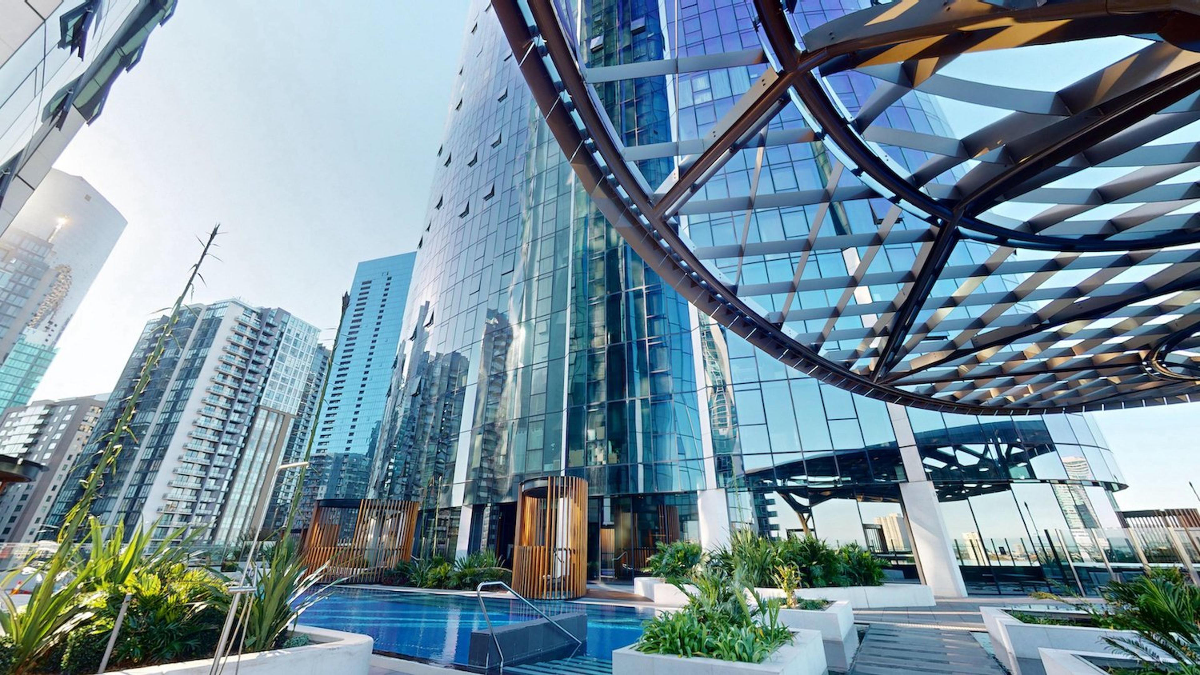 ASTRA APARTMENTS MELBOURNE SQU