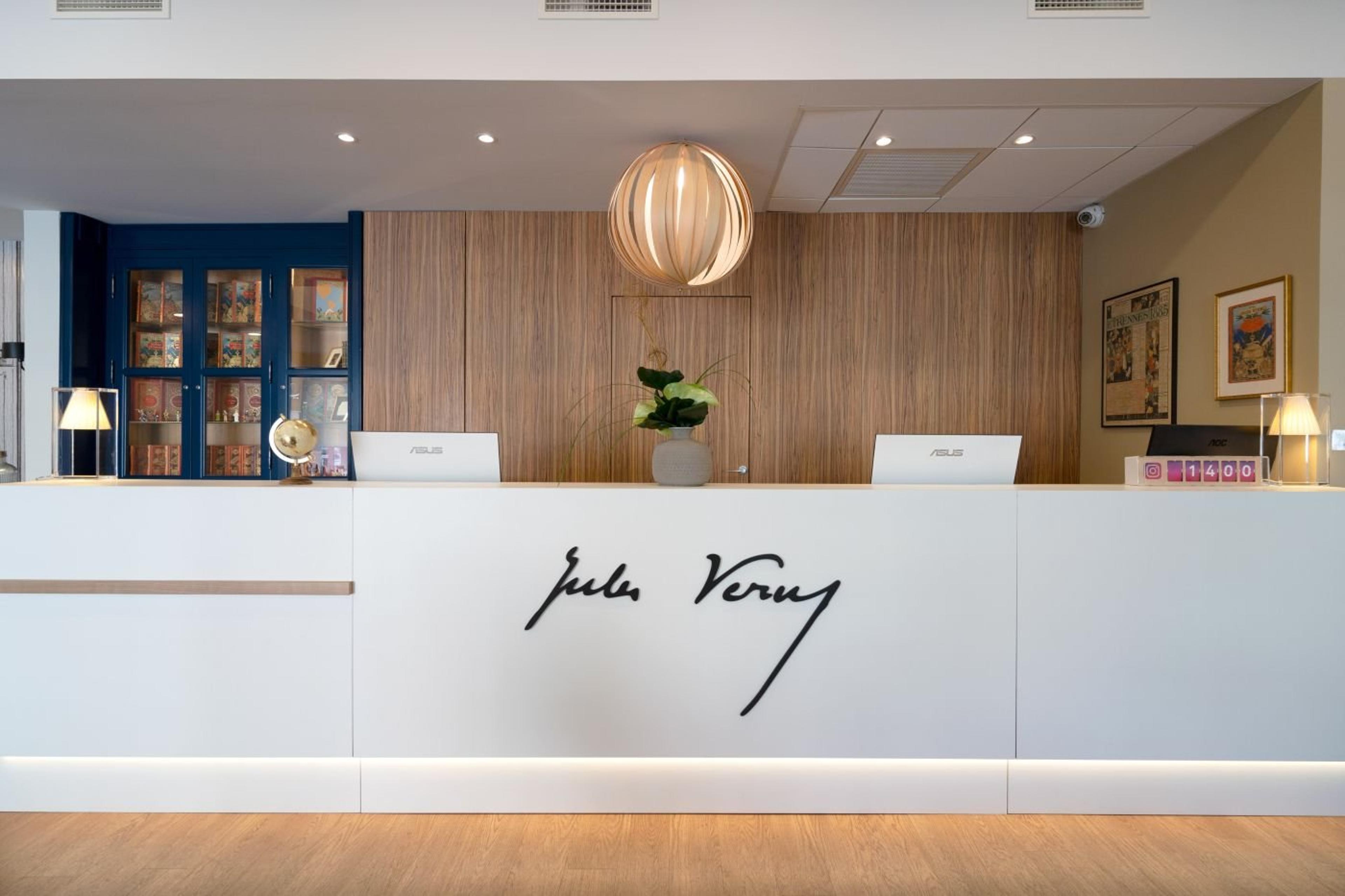 Hotel Jules Verne