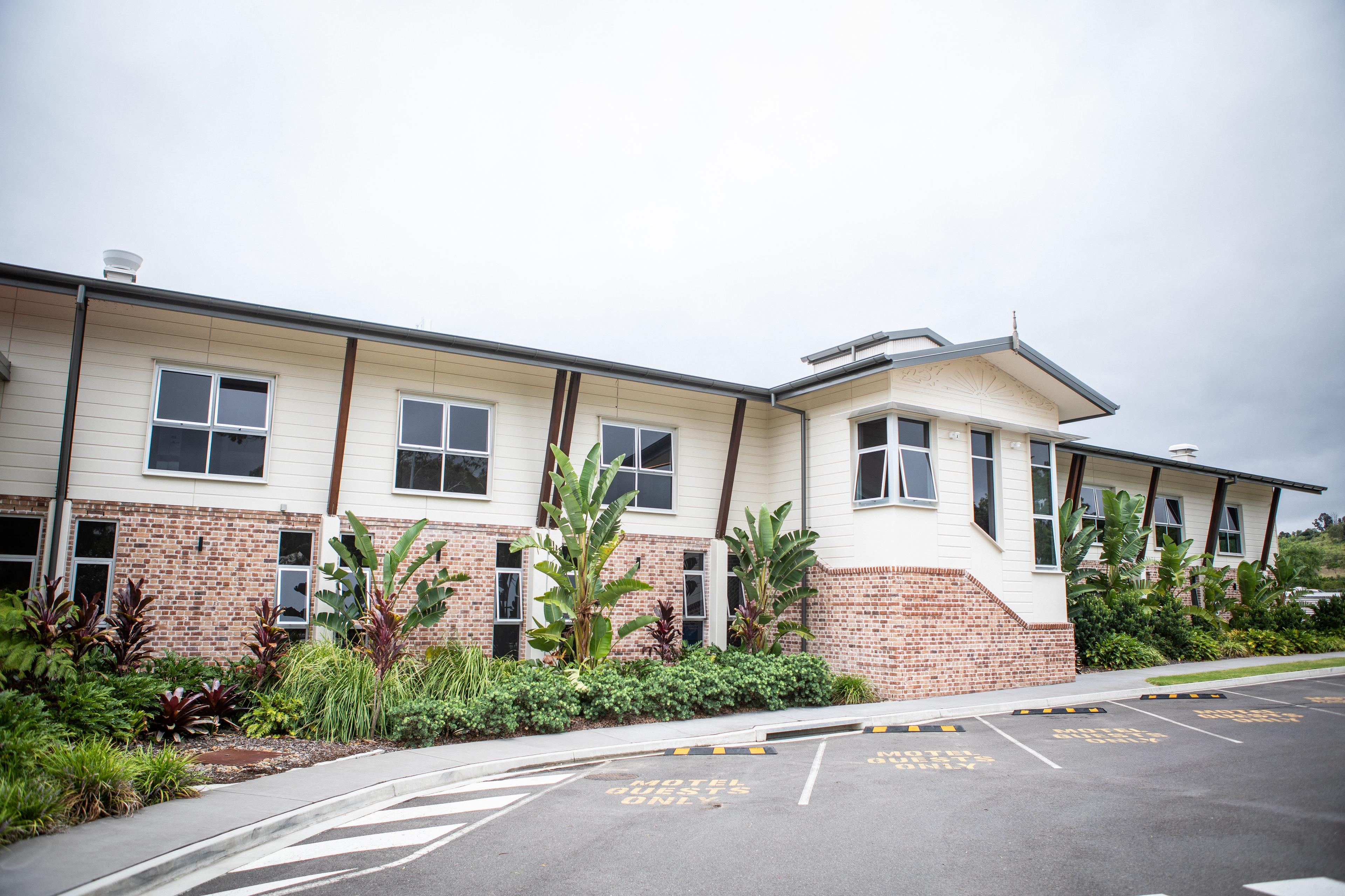 PORTERS PLAINLAND HOTEL