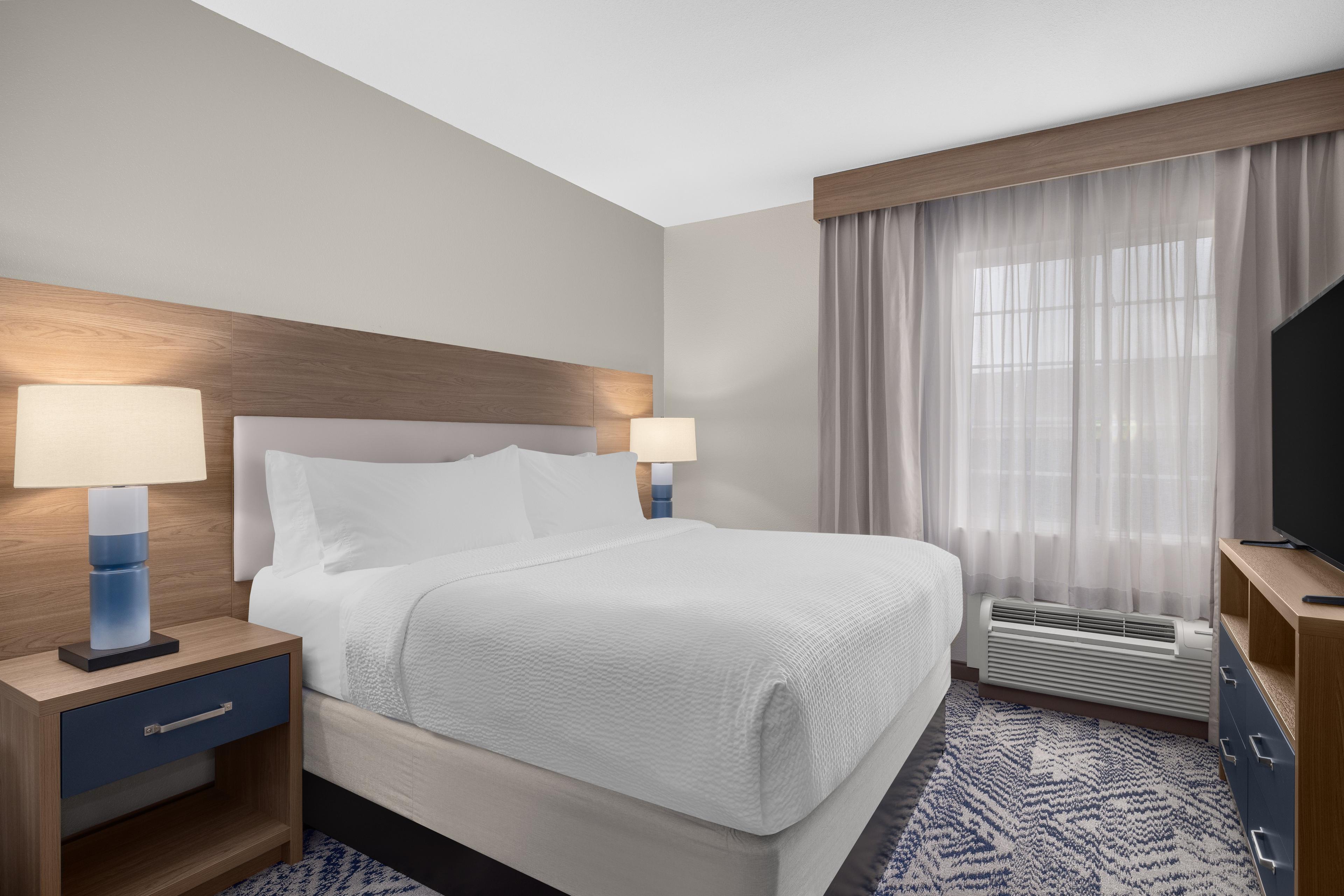 CANDLEWOOD SUITES SOUTH