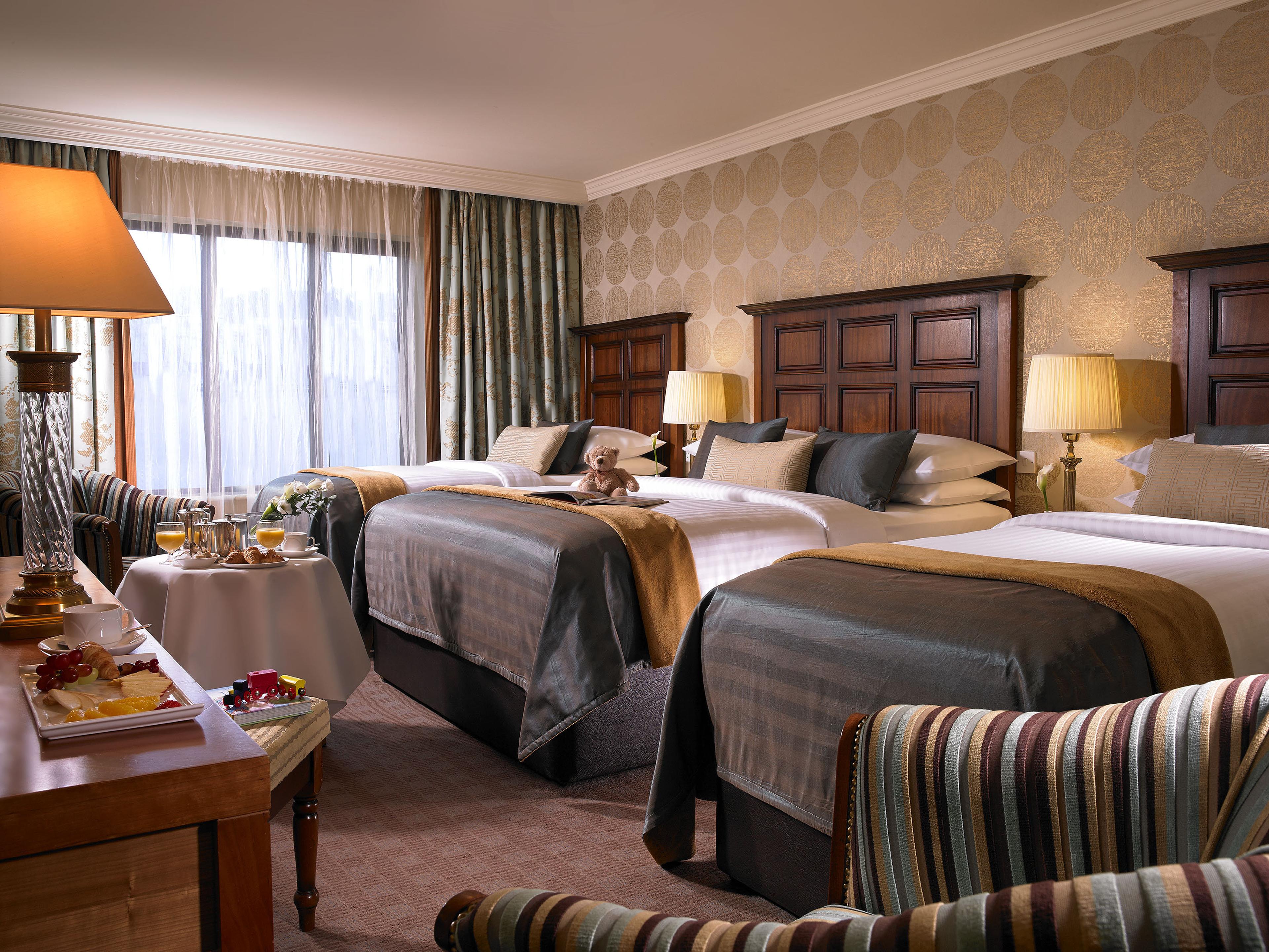 Castlecourt Hotel