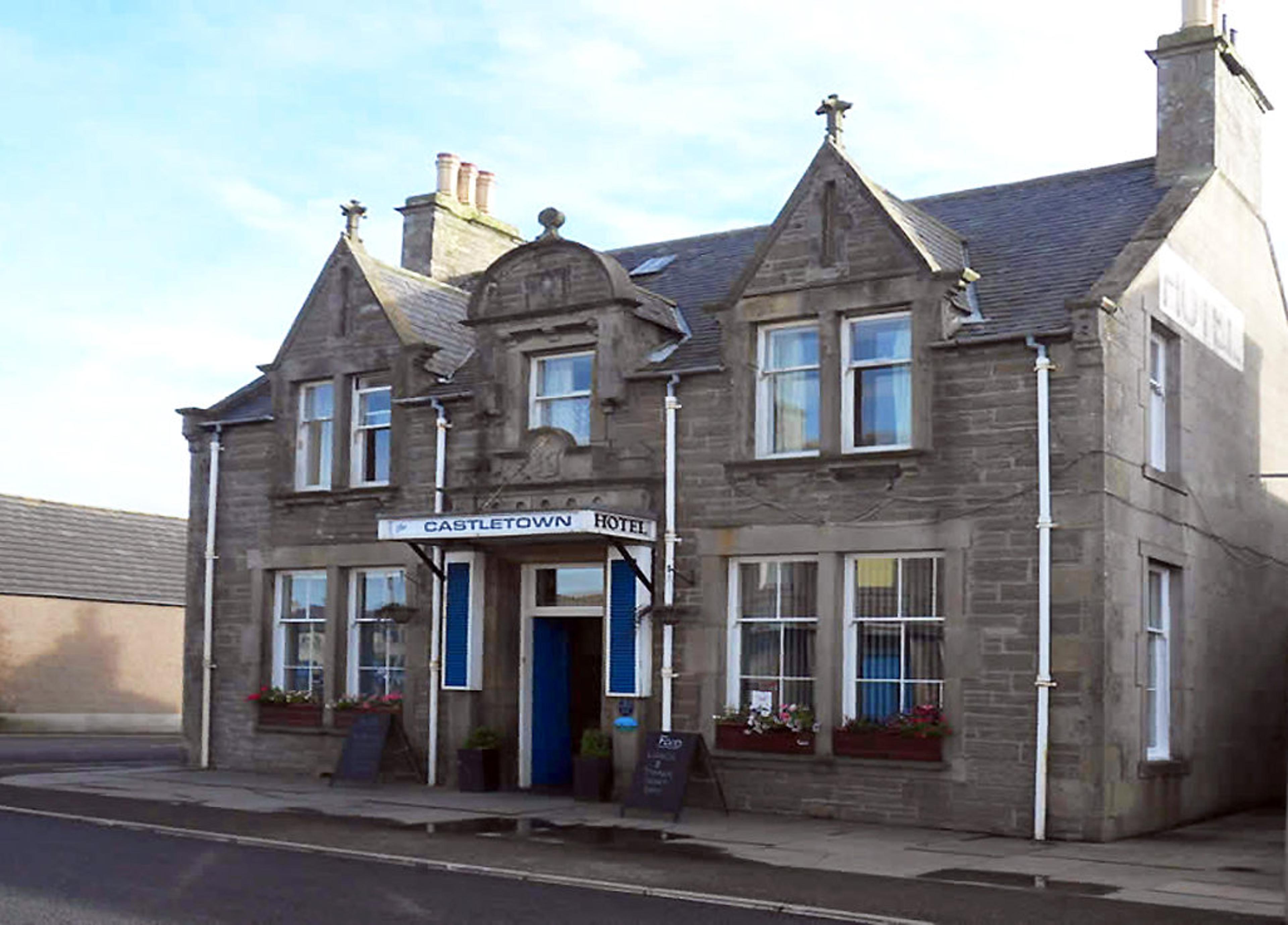 Castletown Hotel