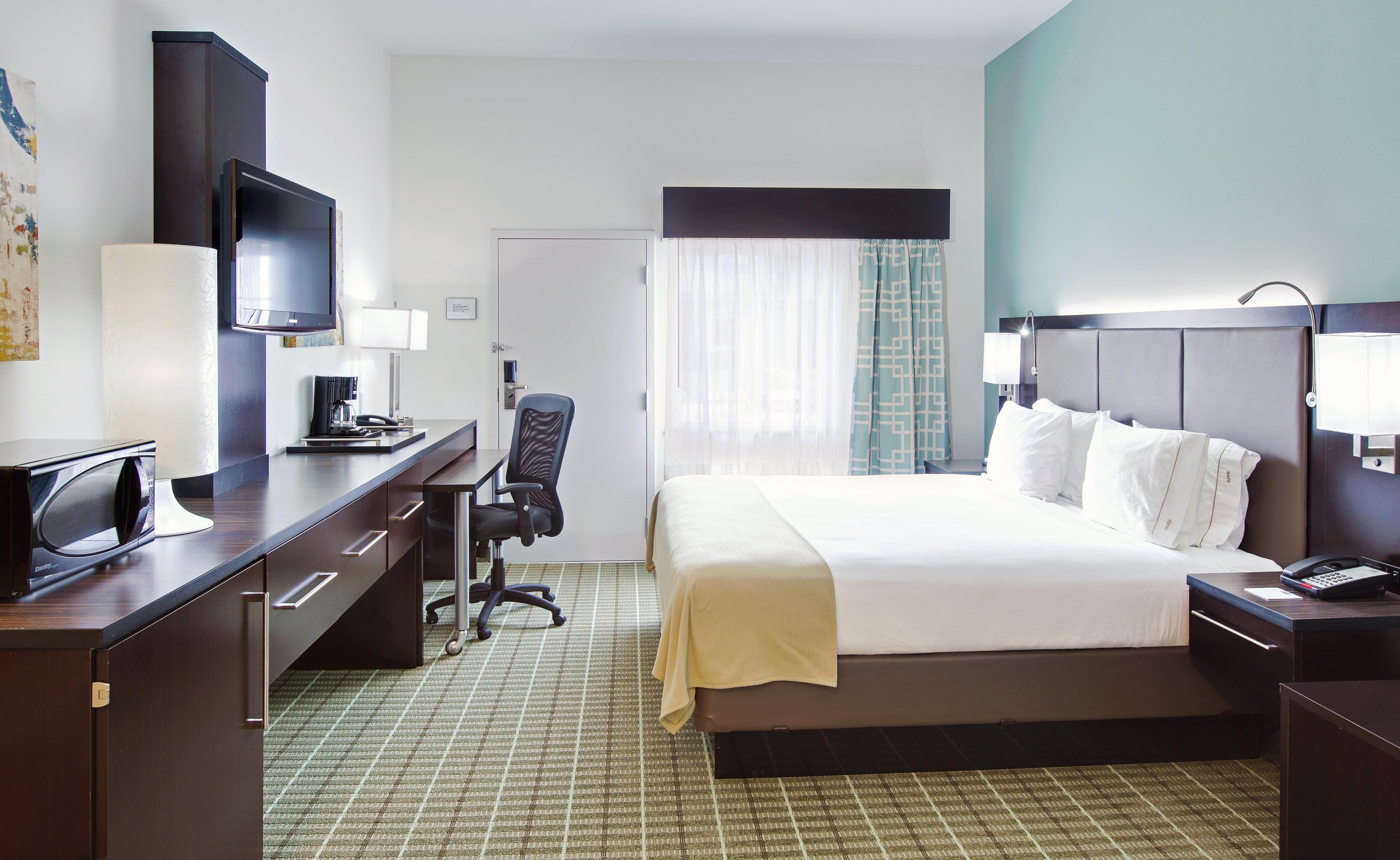 HOLIDAY INN EXPRESS MONTICELLO BY I