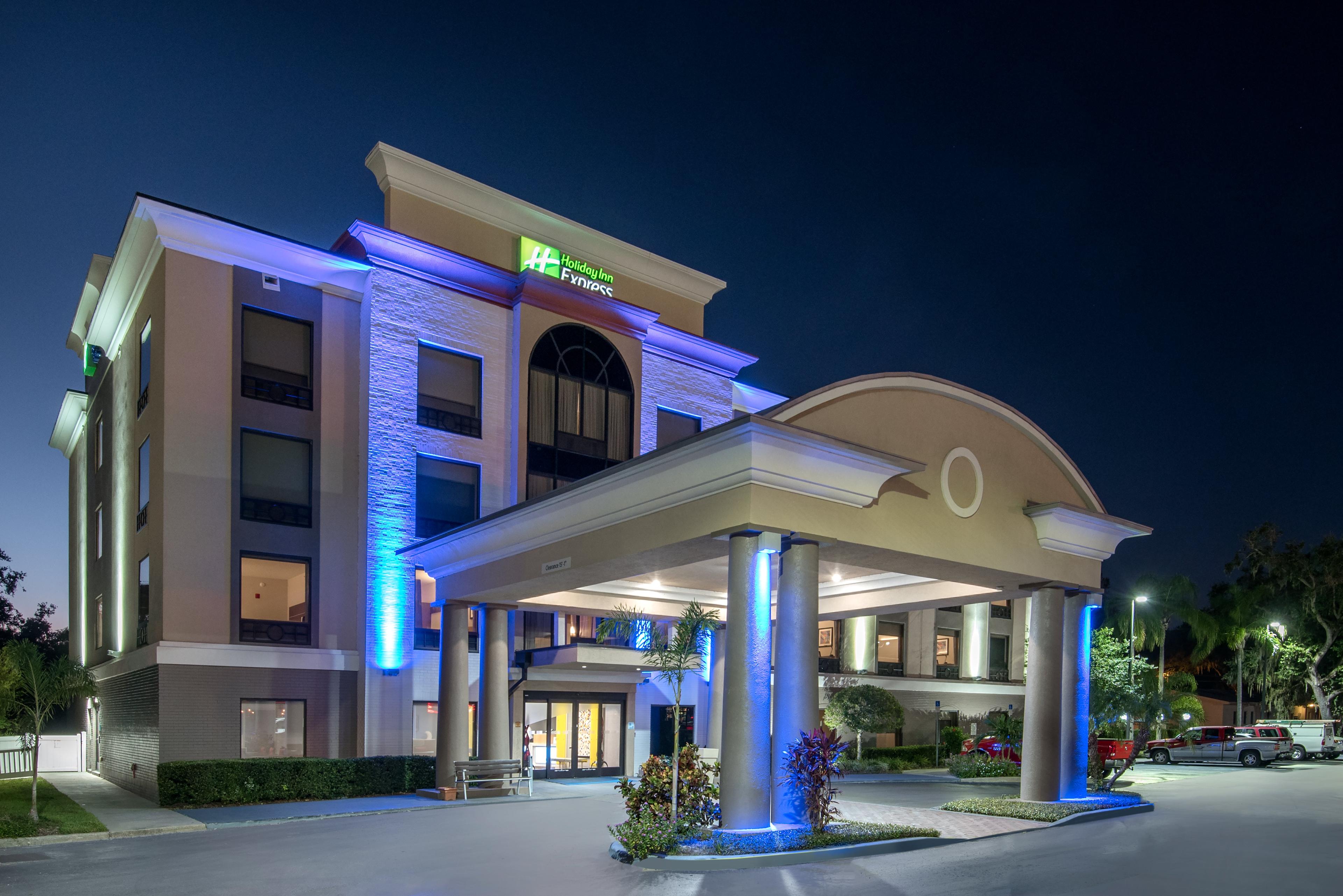 HOLIDAY INN EXP STES BARTOW BY IHG