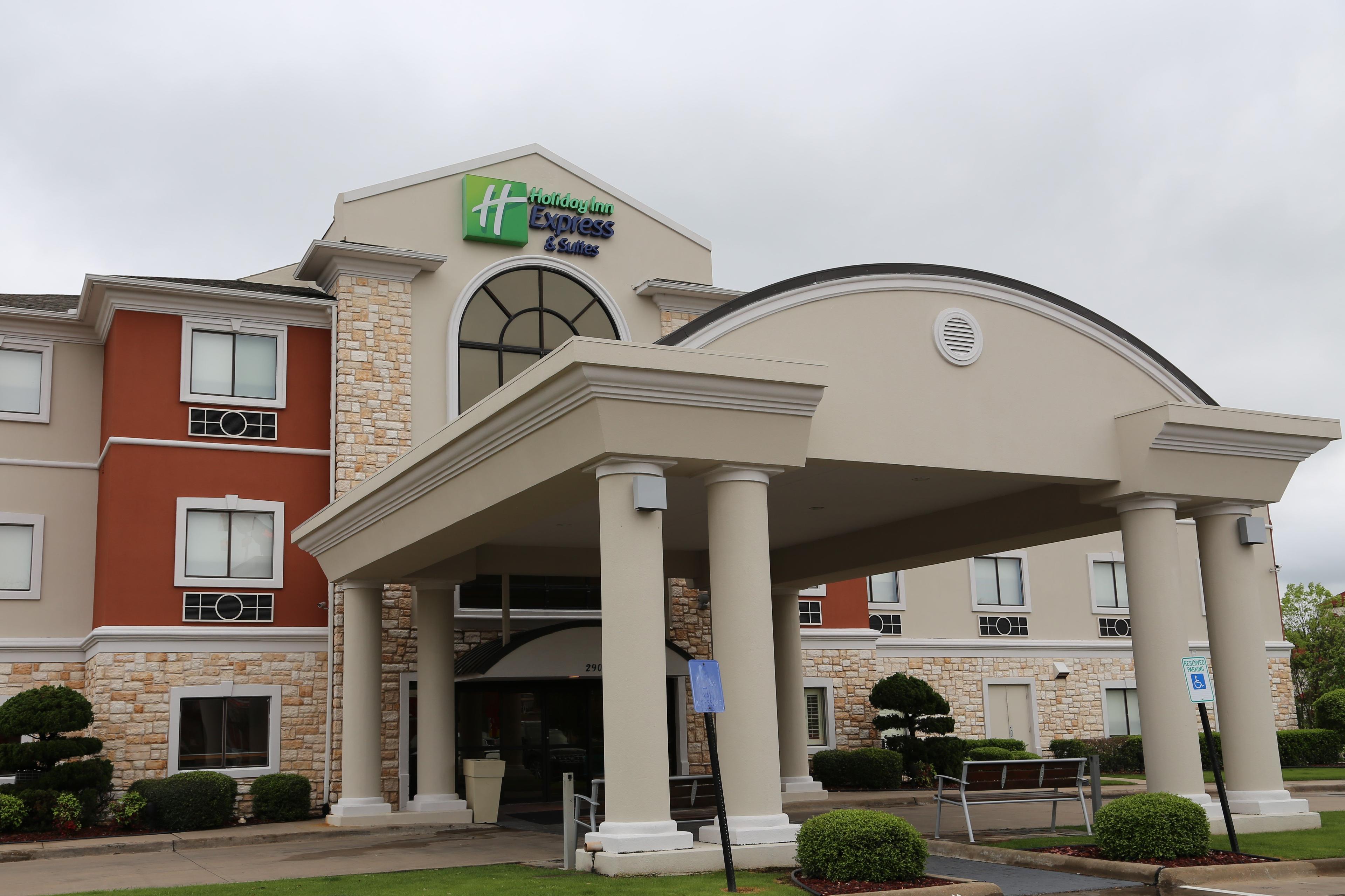 HOLIDAY INN EXP STE GREENVILLE BY I