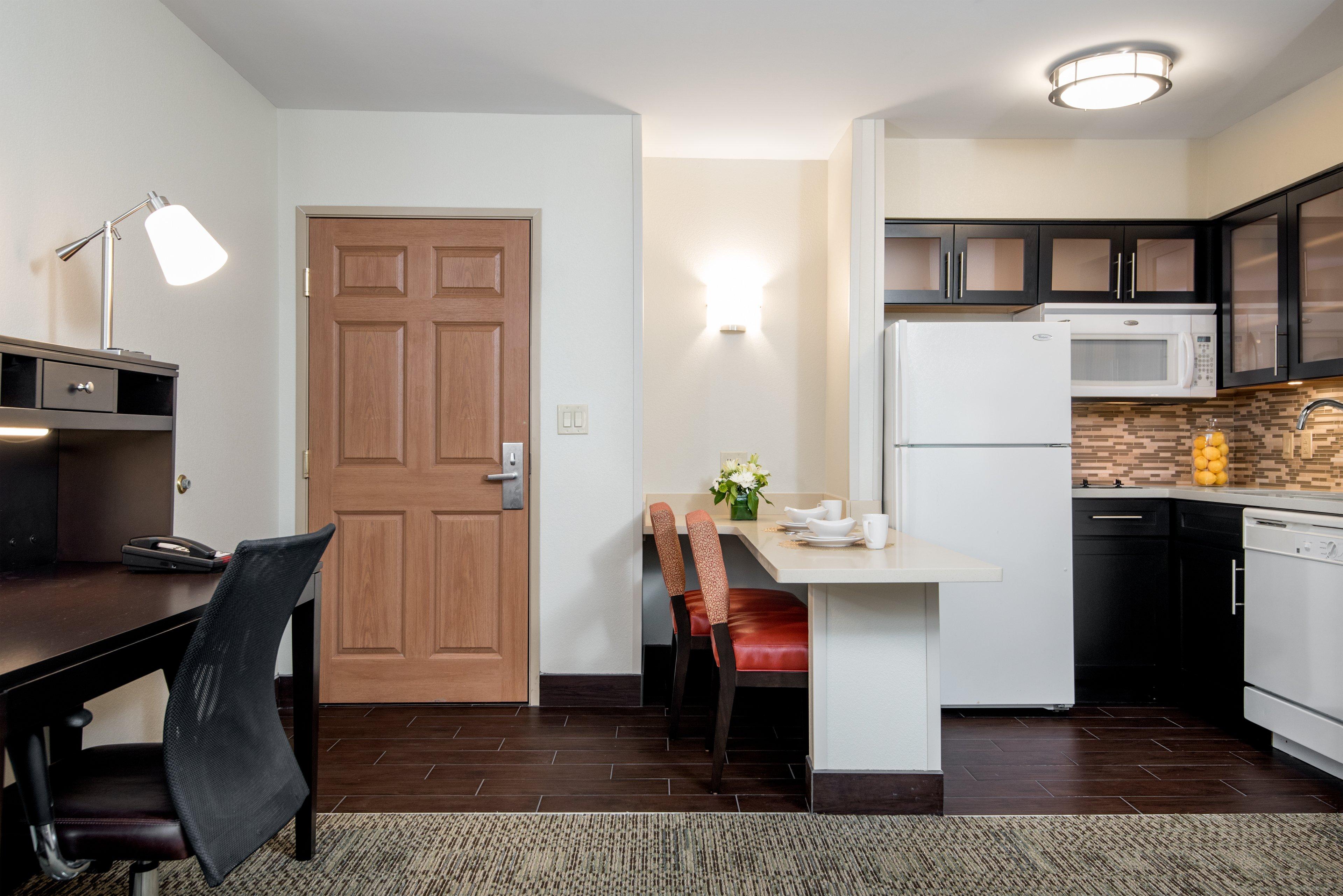 STAYBRIDGE SUITES CHANTILLY DU BY I