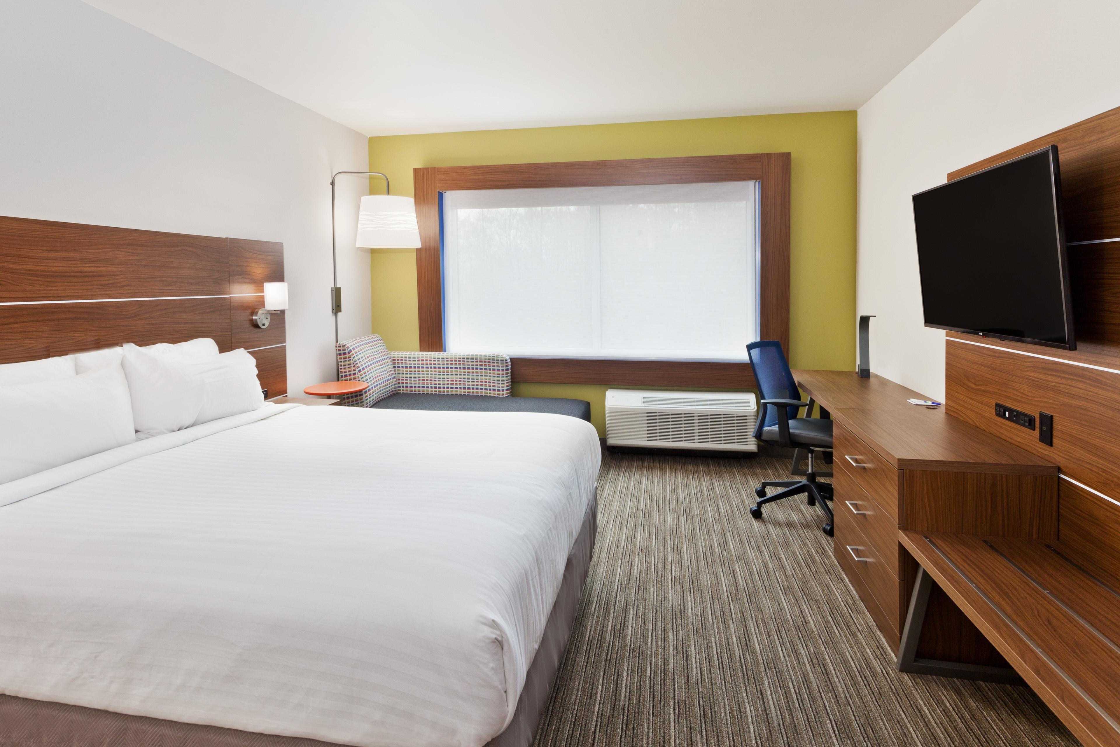 HOLIDAY INN EXP STES CARTERSVILLE B