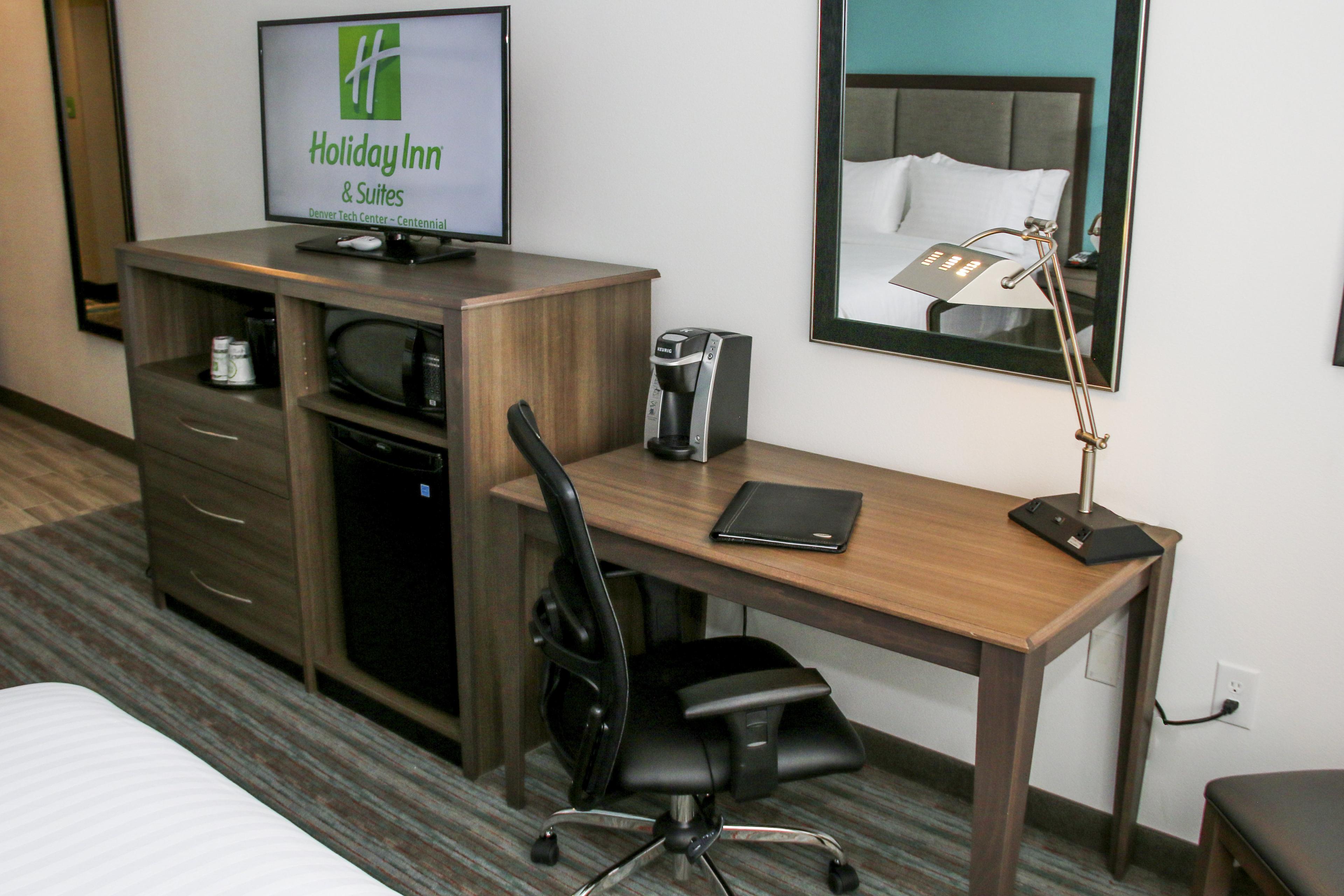 HOLIDAY INN HOTEL AND STES CENTENNI