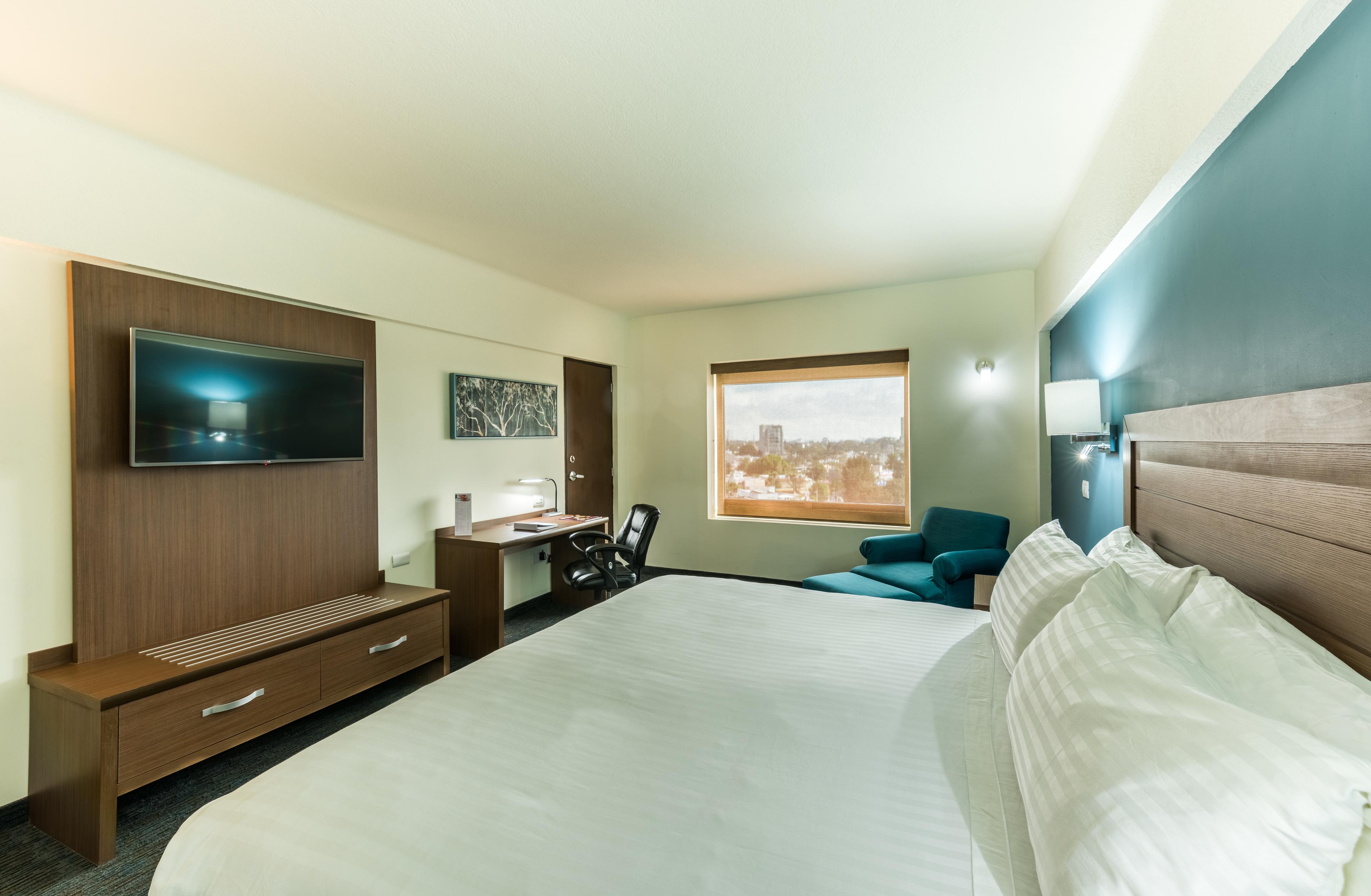 HOLIDAY INN GUADALAJARA EXPO