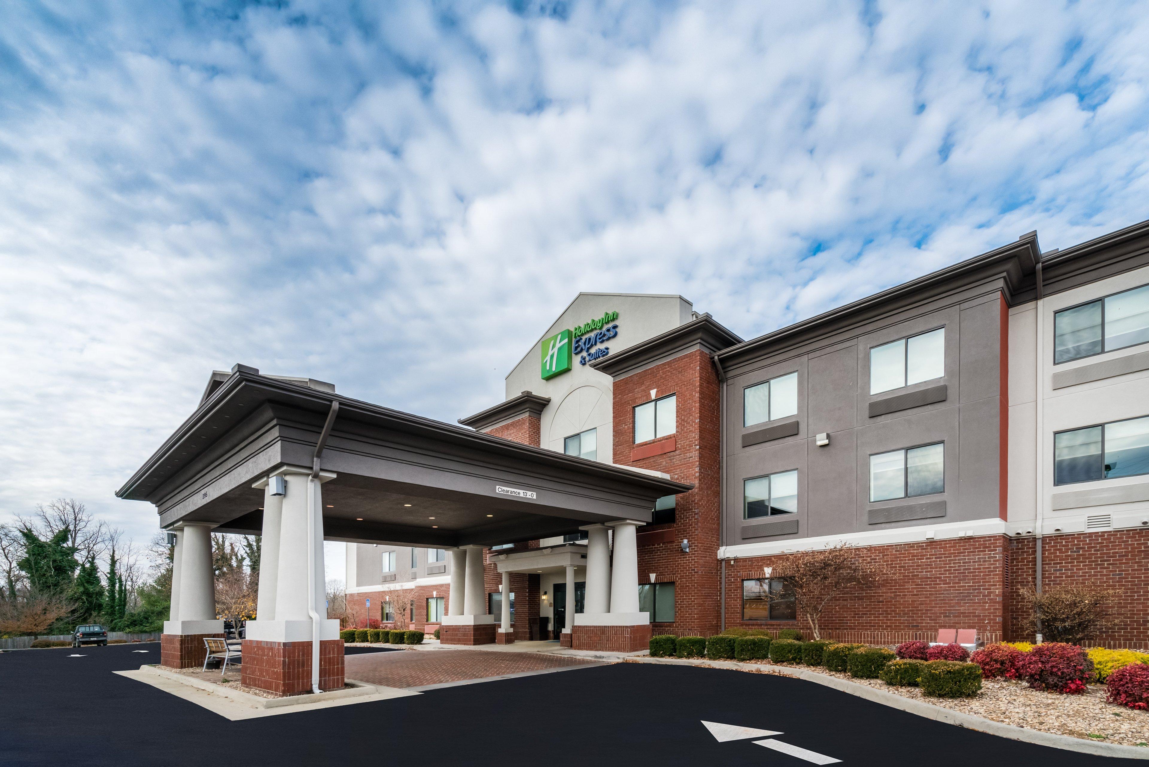 HOLIDAY INN EXP STES ROCKY MNT BY I