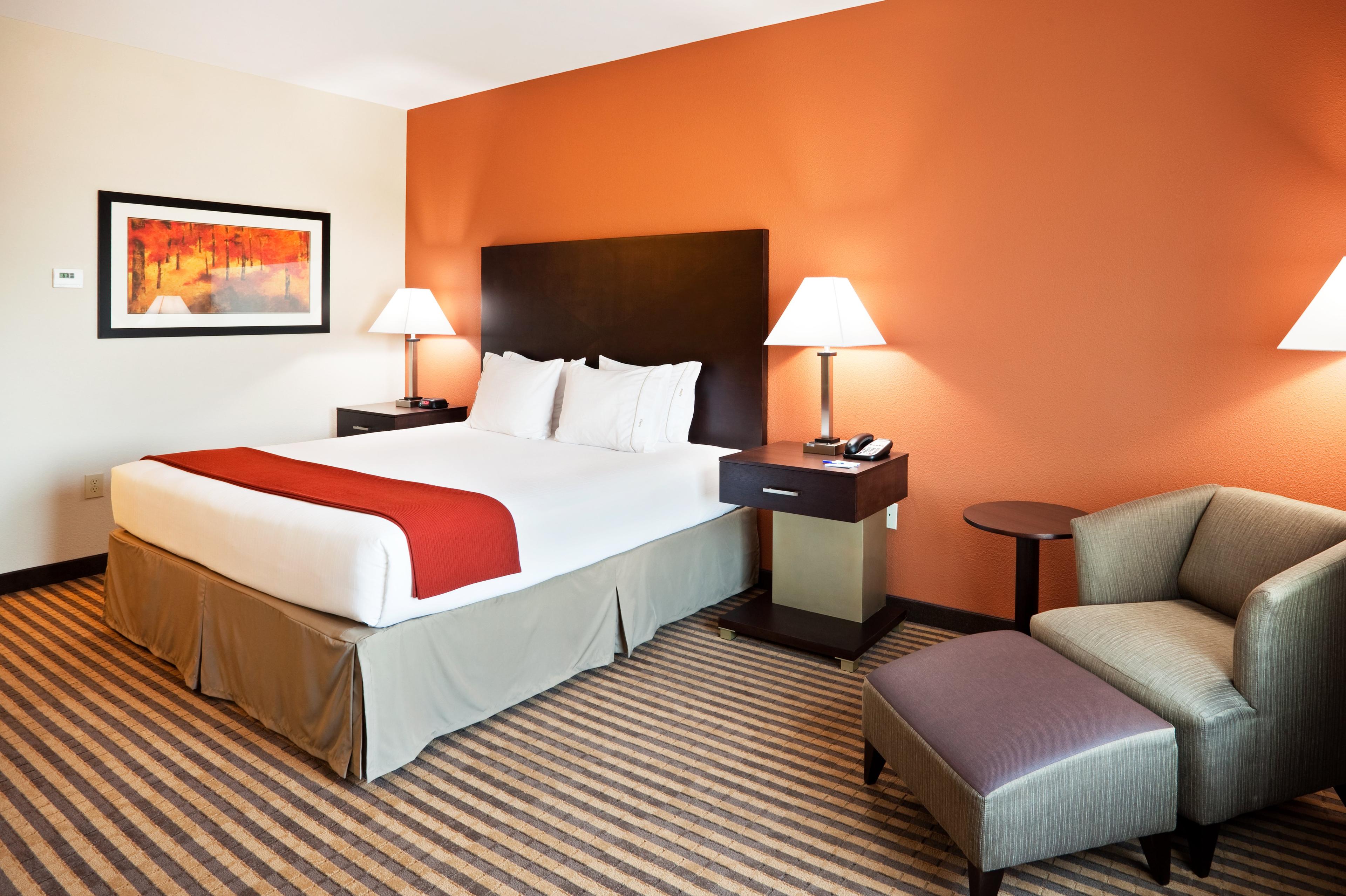HOLIDAY INN EXP STES EAST MATT BY I