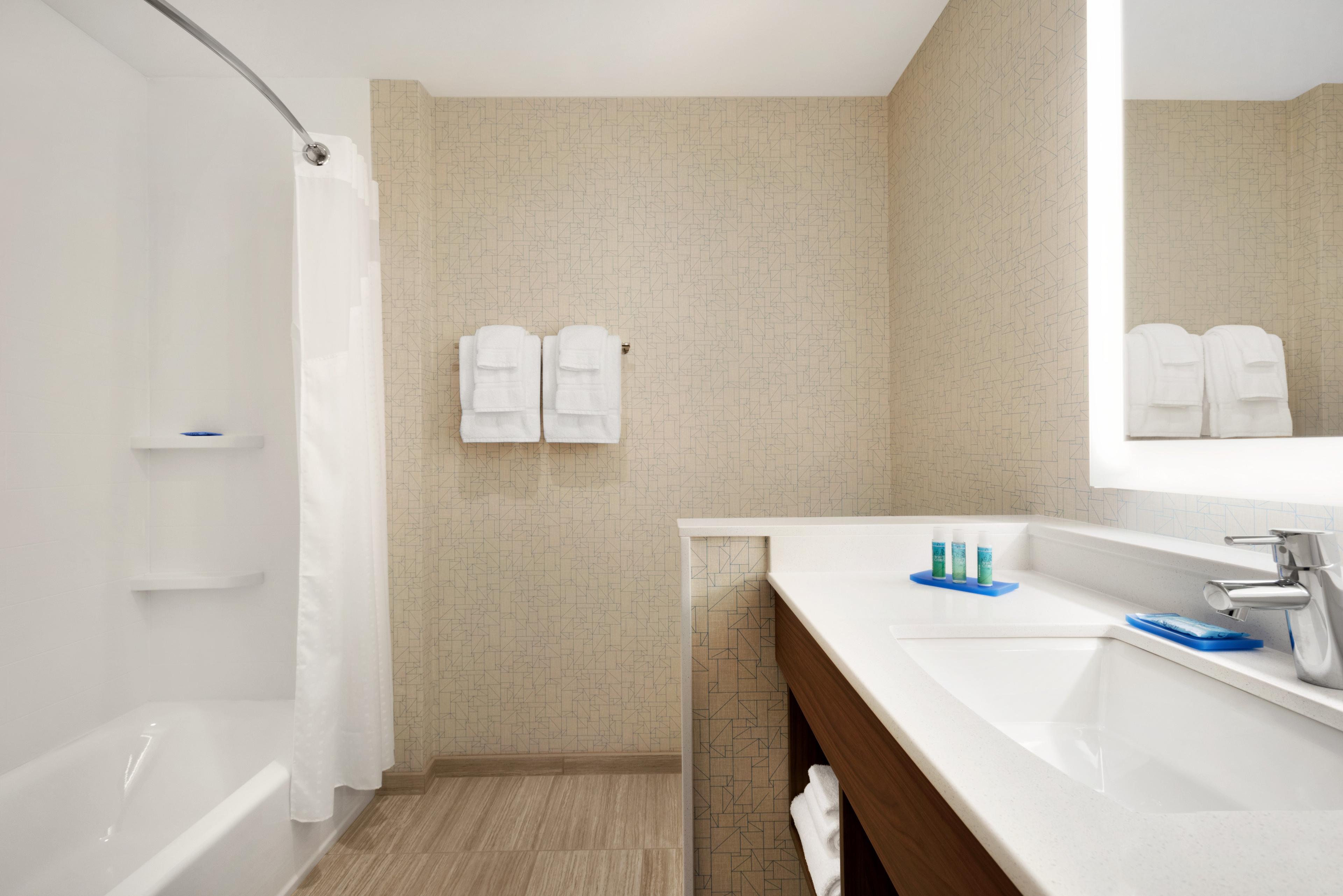 HOLIDAY INN EXP STES WILDER