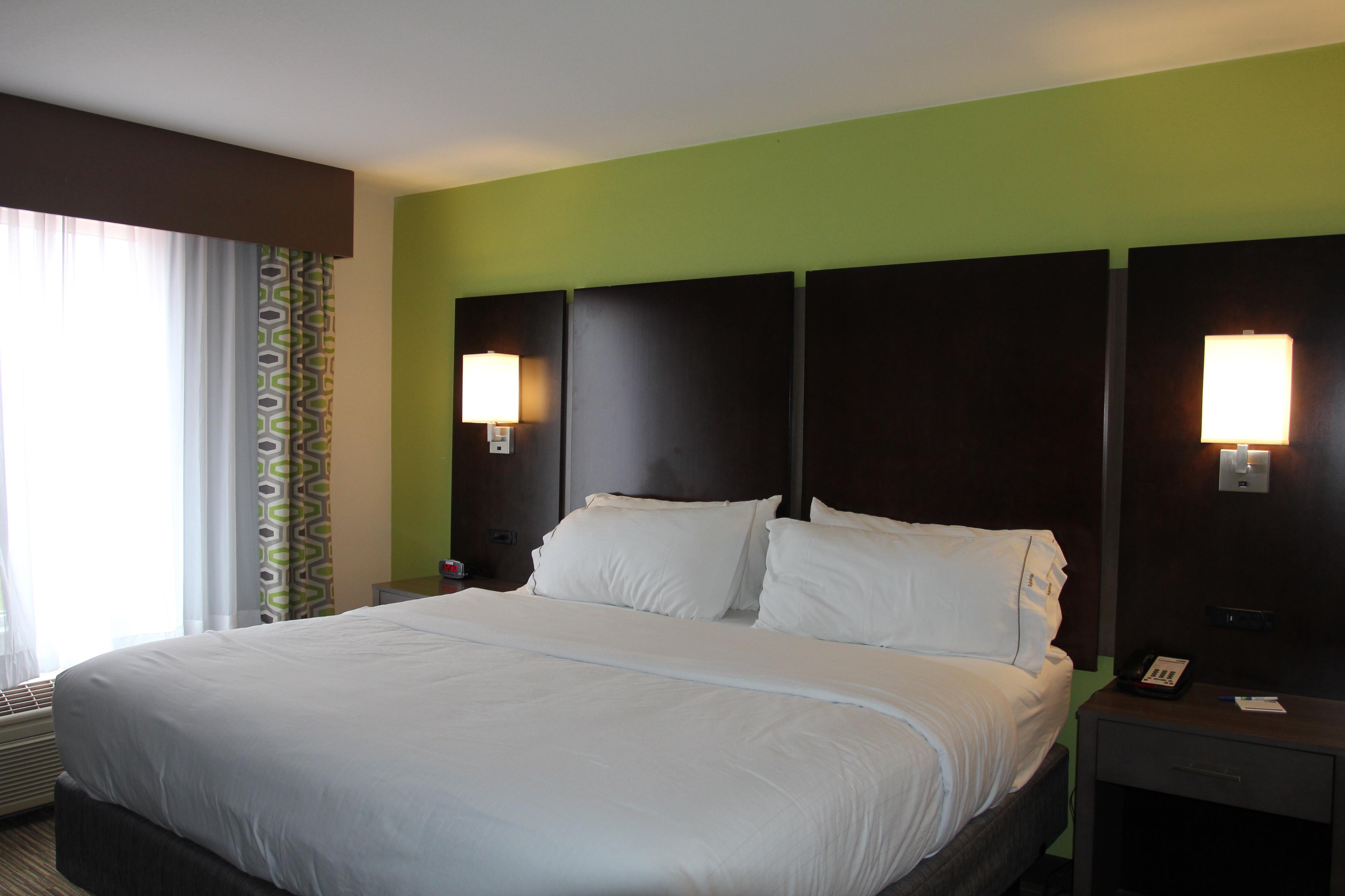 HOLIDAY INN EXP STES SWEETWATER BY