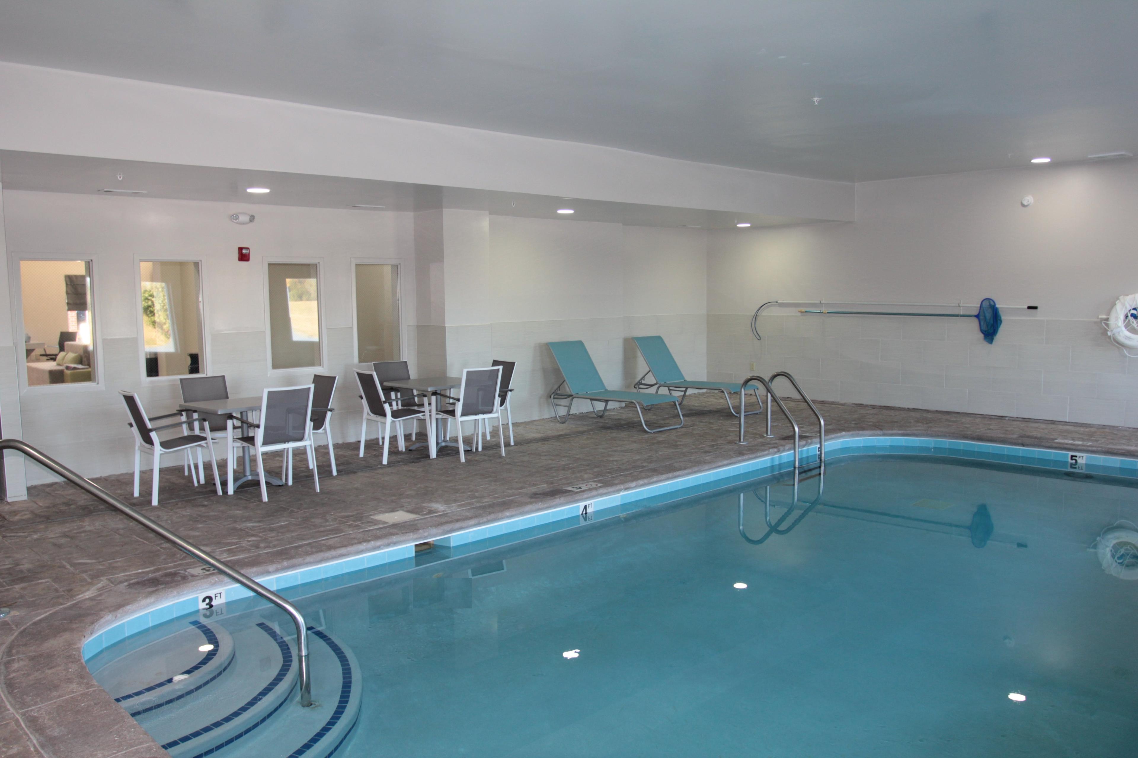HOLIDAY INN EXP STES SWEETWATER BY