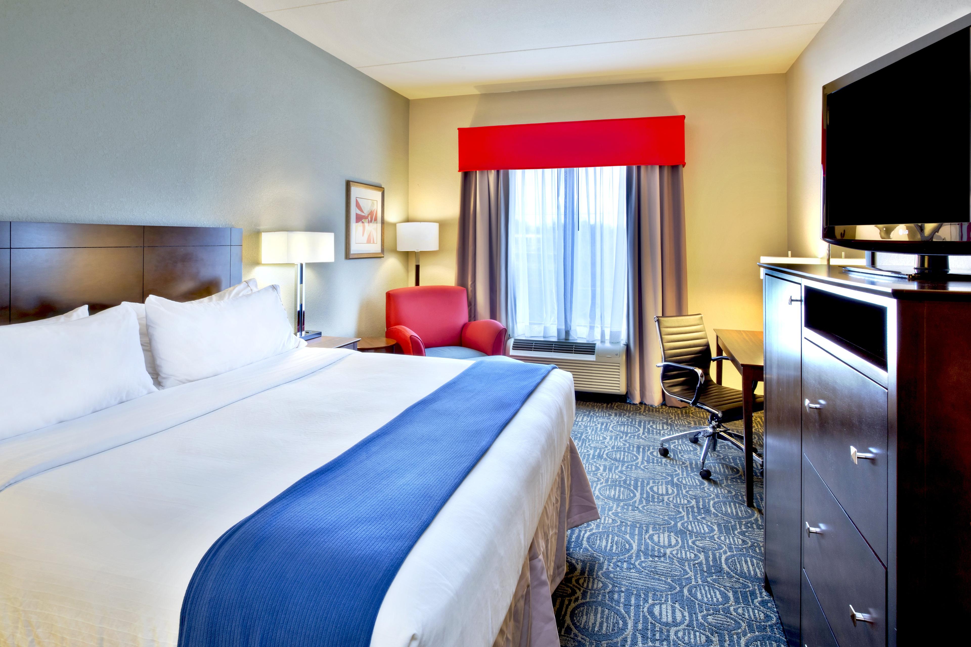 HOLIDAY INN EXP STES OAK RIDGE BY I
