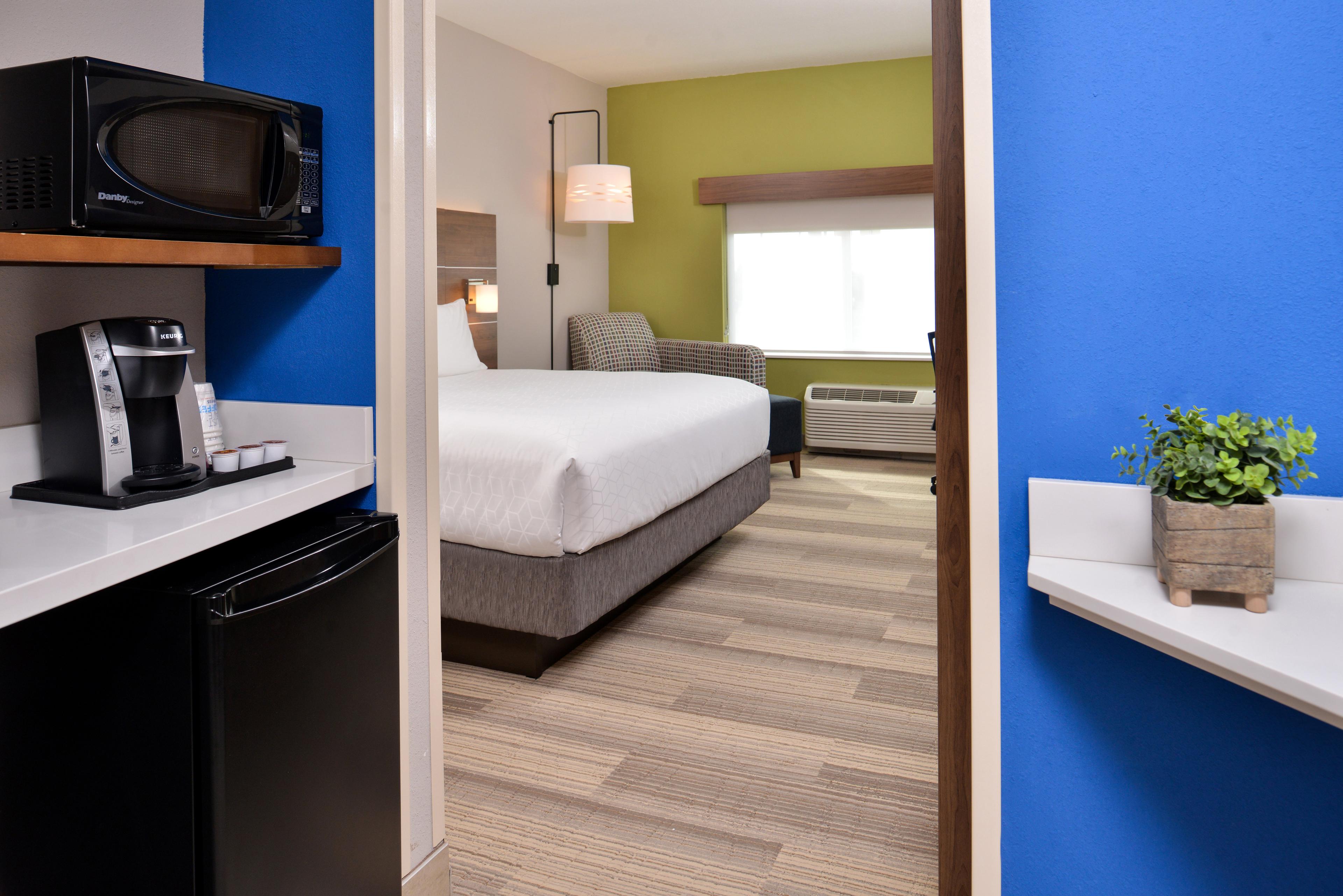 HOLIDAY INN EXP STES WEST MELBOURNE