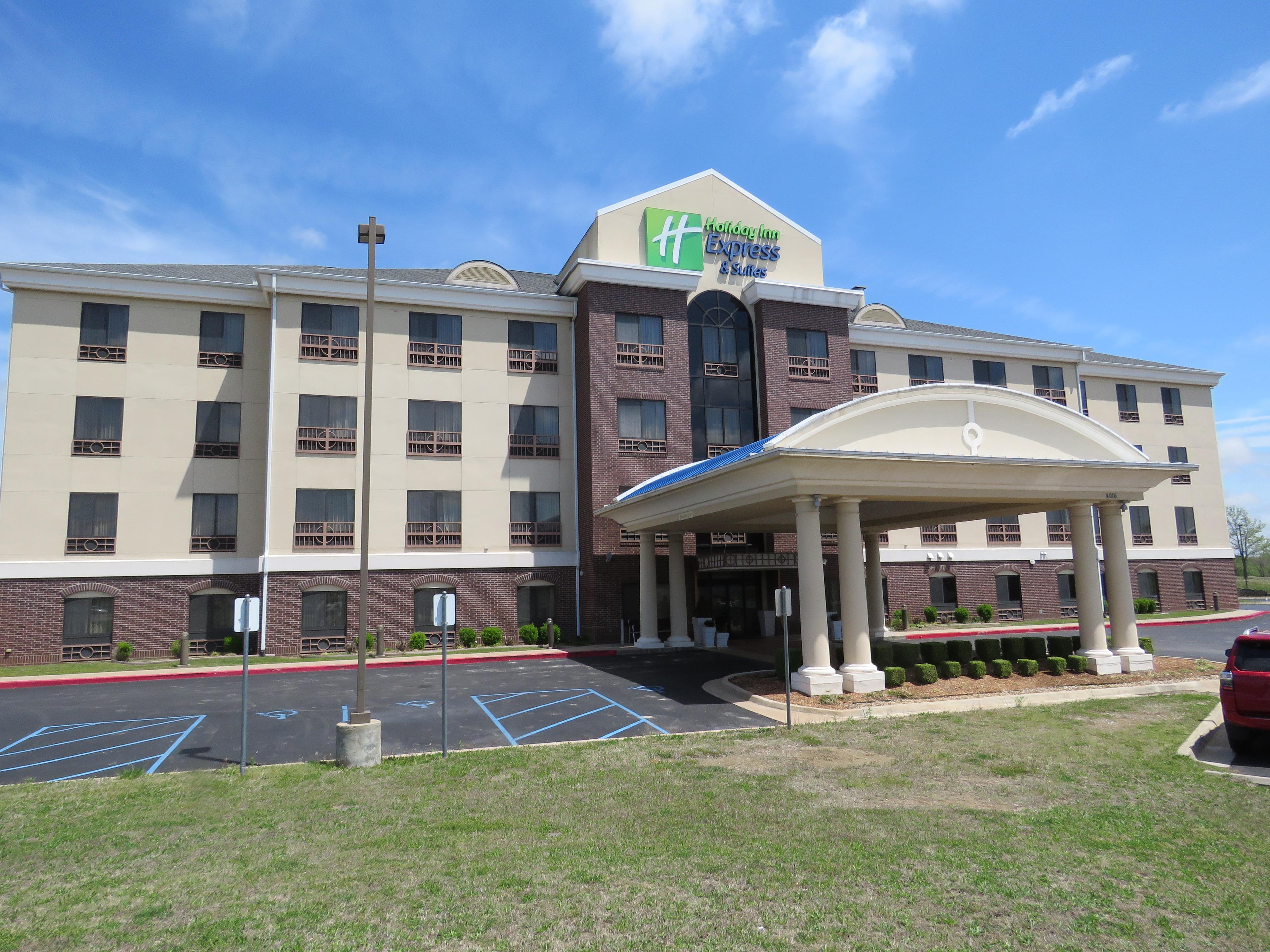 HOLIDAY INN EXP STES BARTLESVI BY I