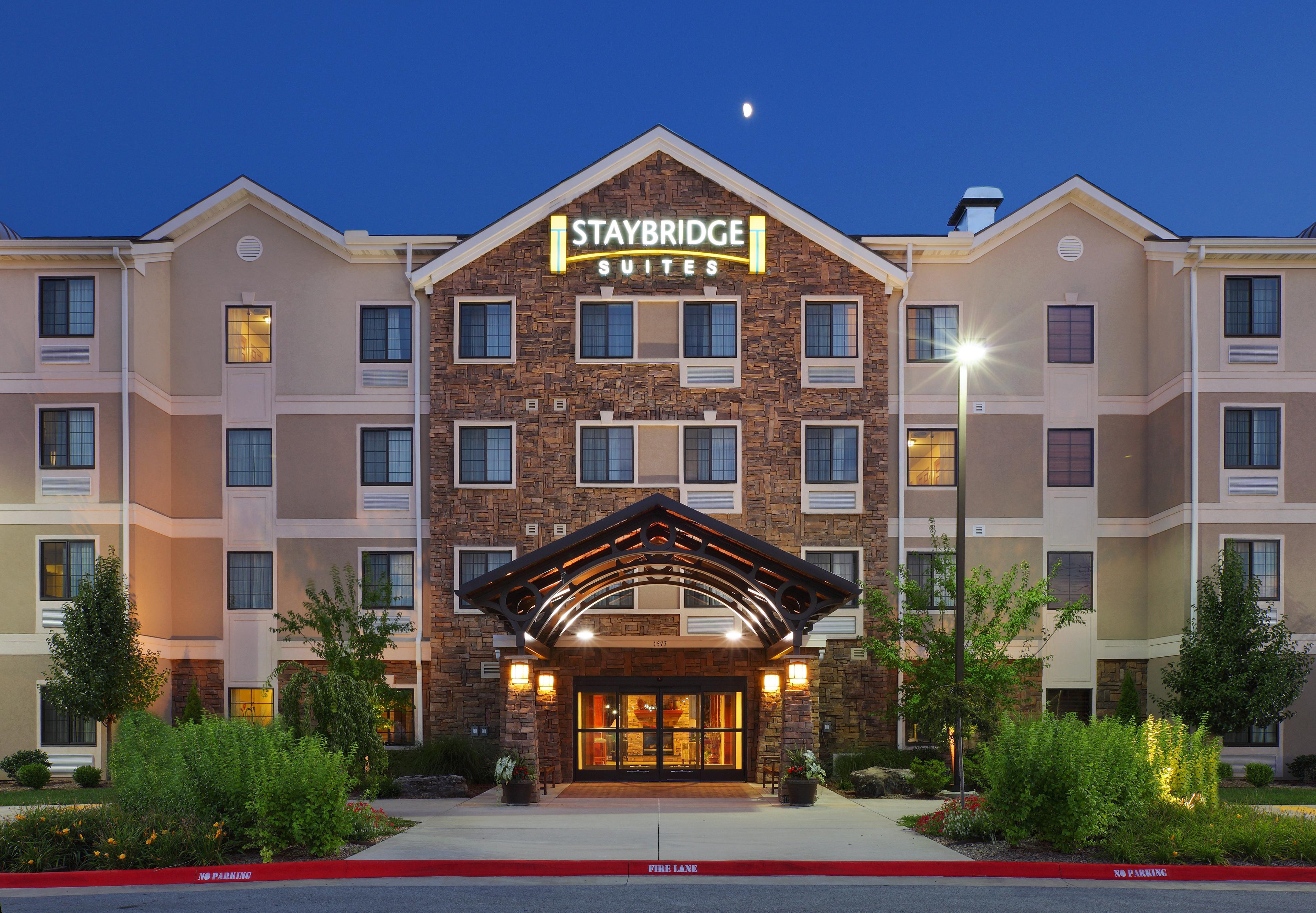 STAYBRIDGE STES UNIV OF AR BY IHG