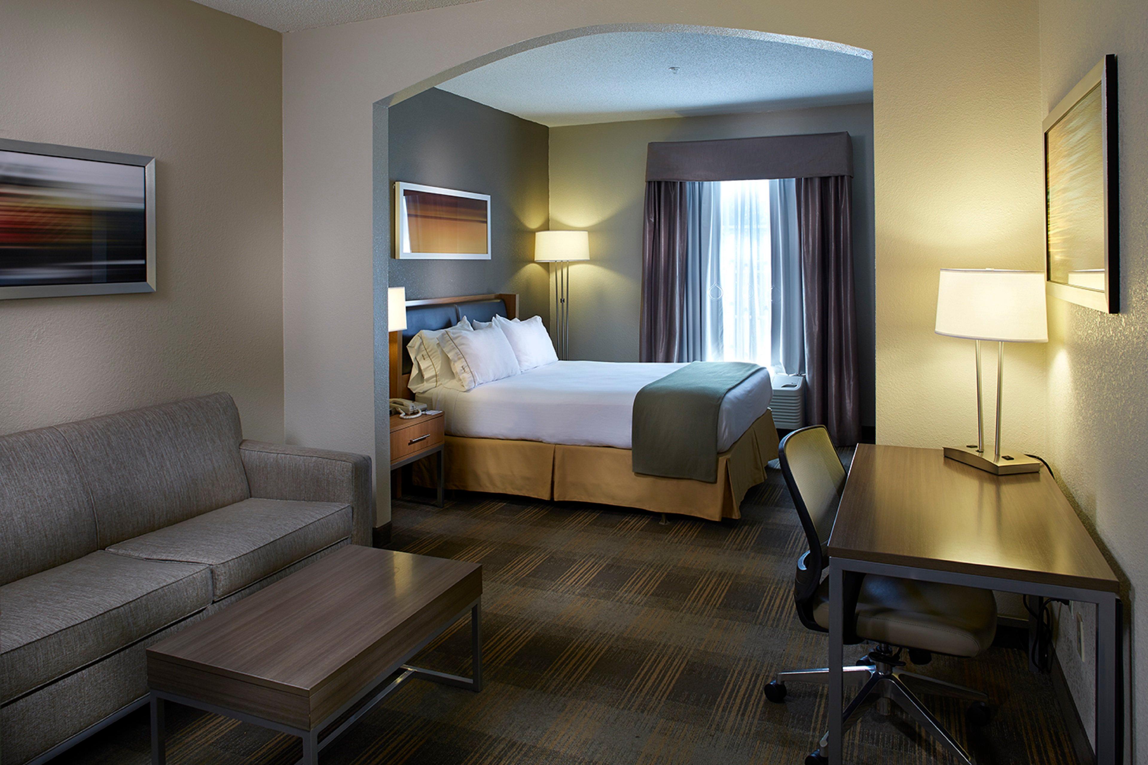 HOLIDAY INN EXP STES ORANGEBRG BY I