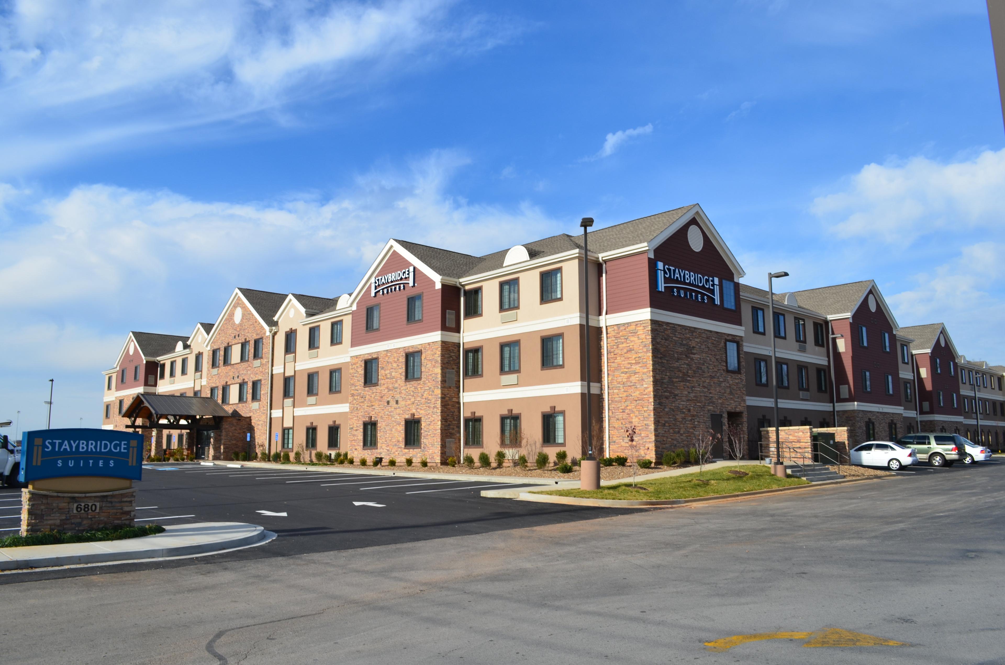 STAYBRIDGE STES BOWLING GREEN