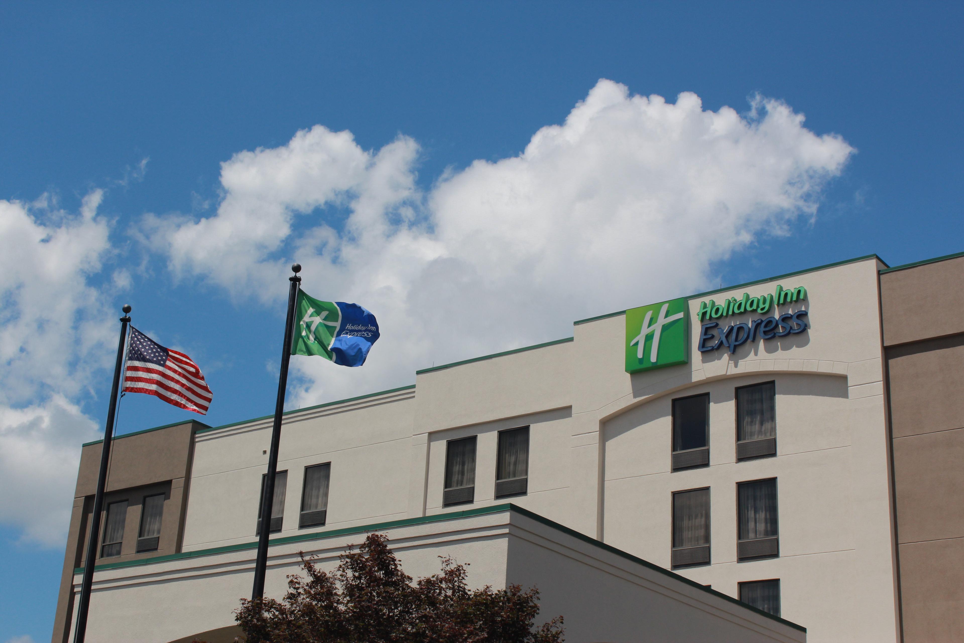 HOLIDAY INN EXP WEST I20 BY IHG