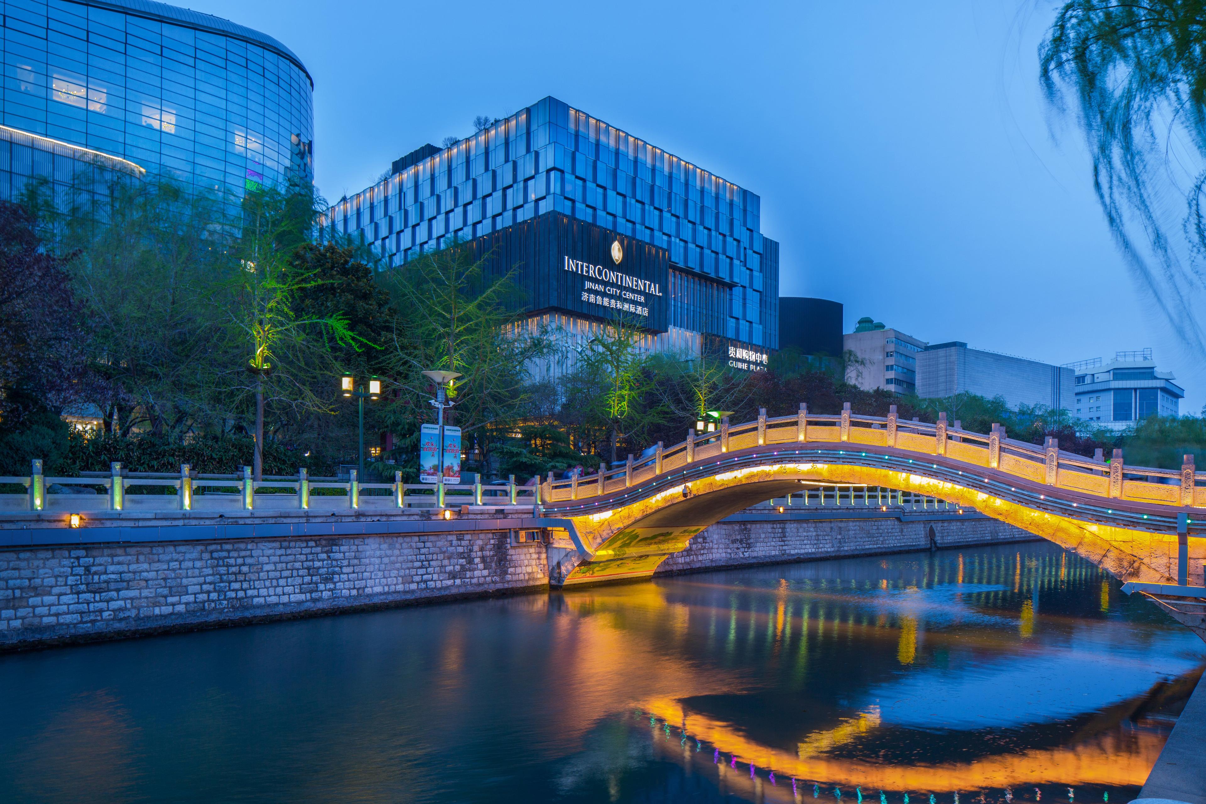 INTERCONTINENTAL JINAN CITY CTR