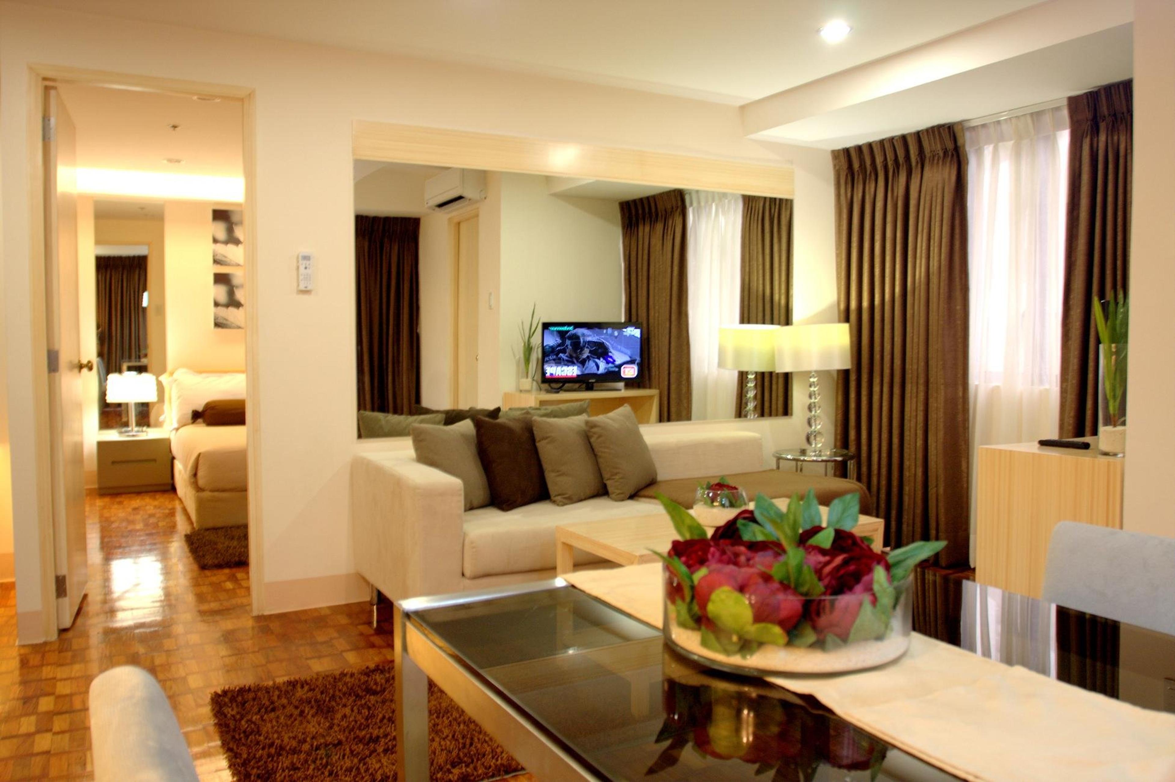 PRINCE PLAZA II HOTEL