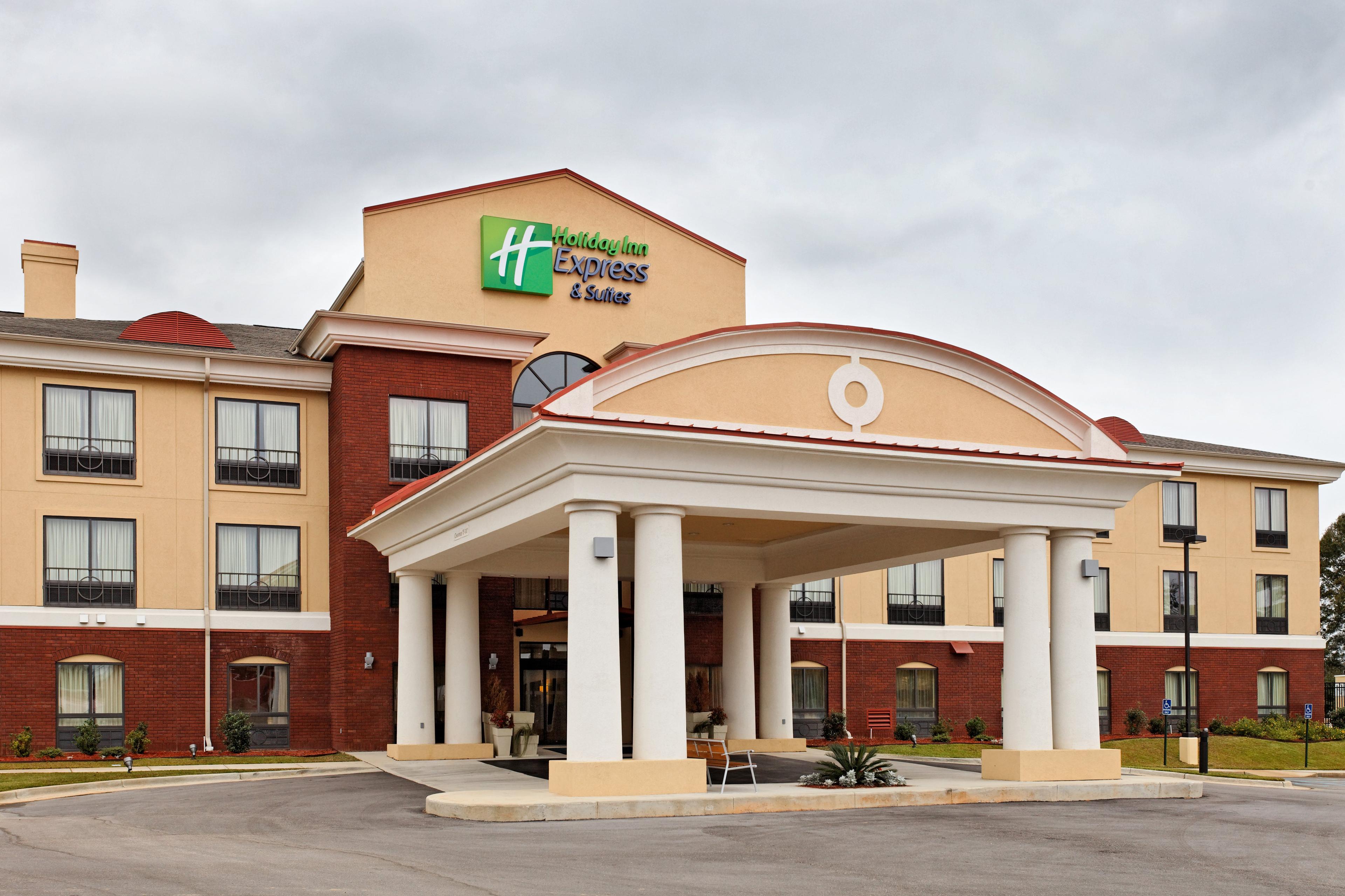 HOLIDAY INN EXP STES PENSACOLA DTWN