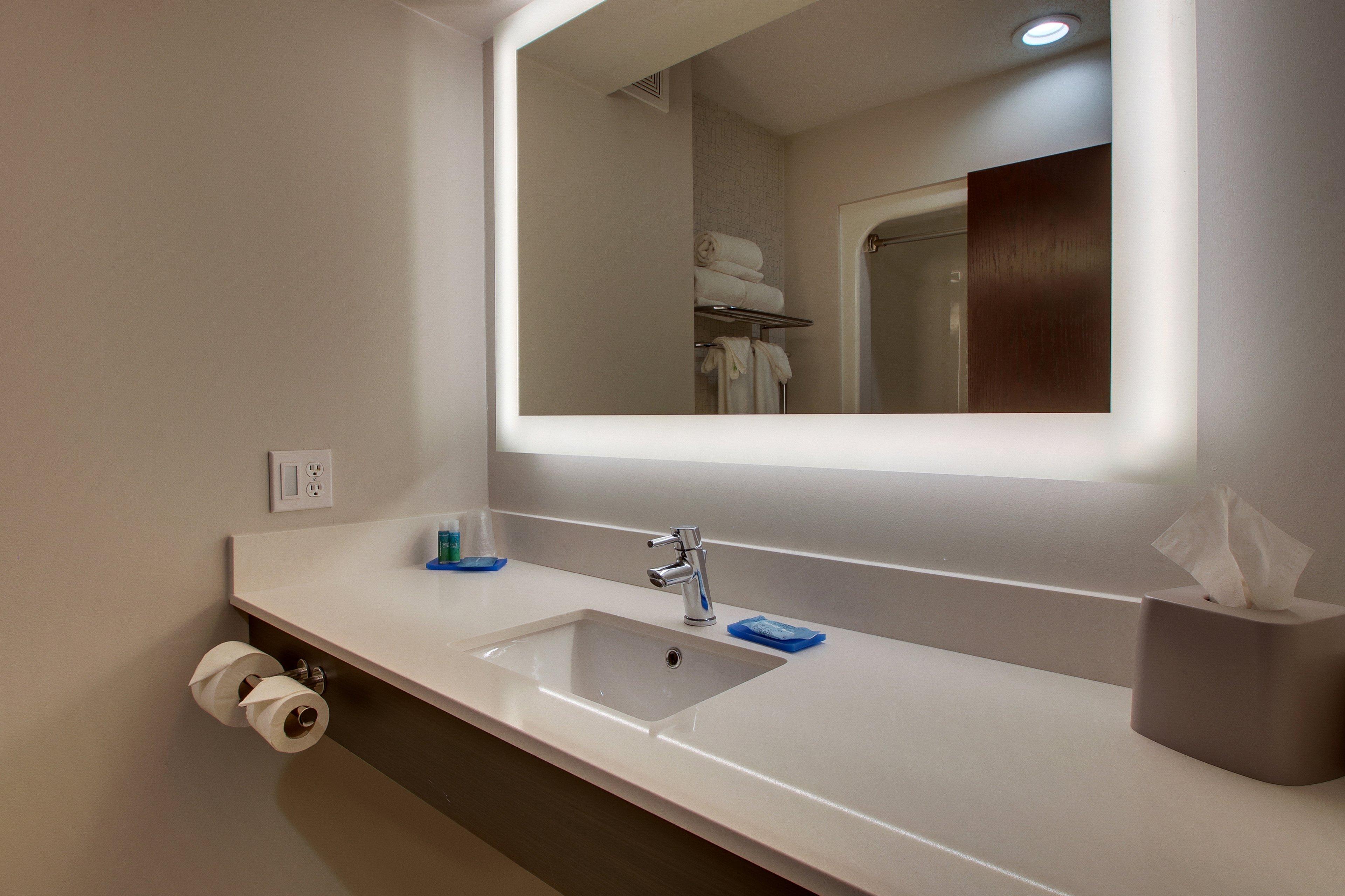 Holiday Inn Express & Suites Lebanon, an IHG Hotel