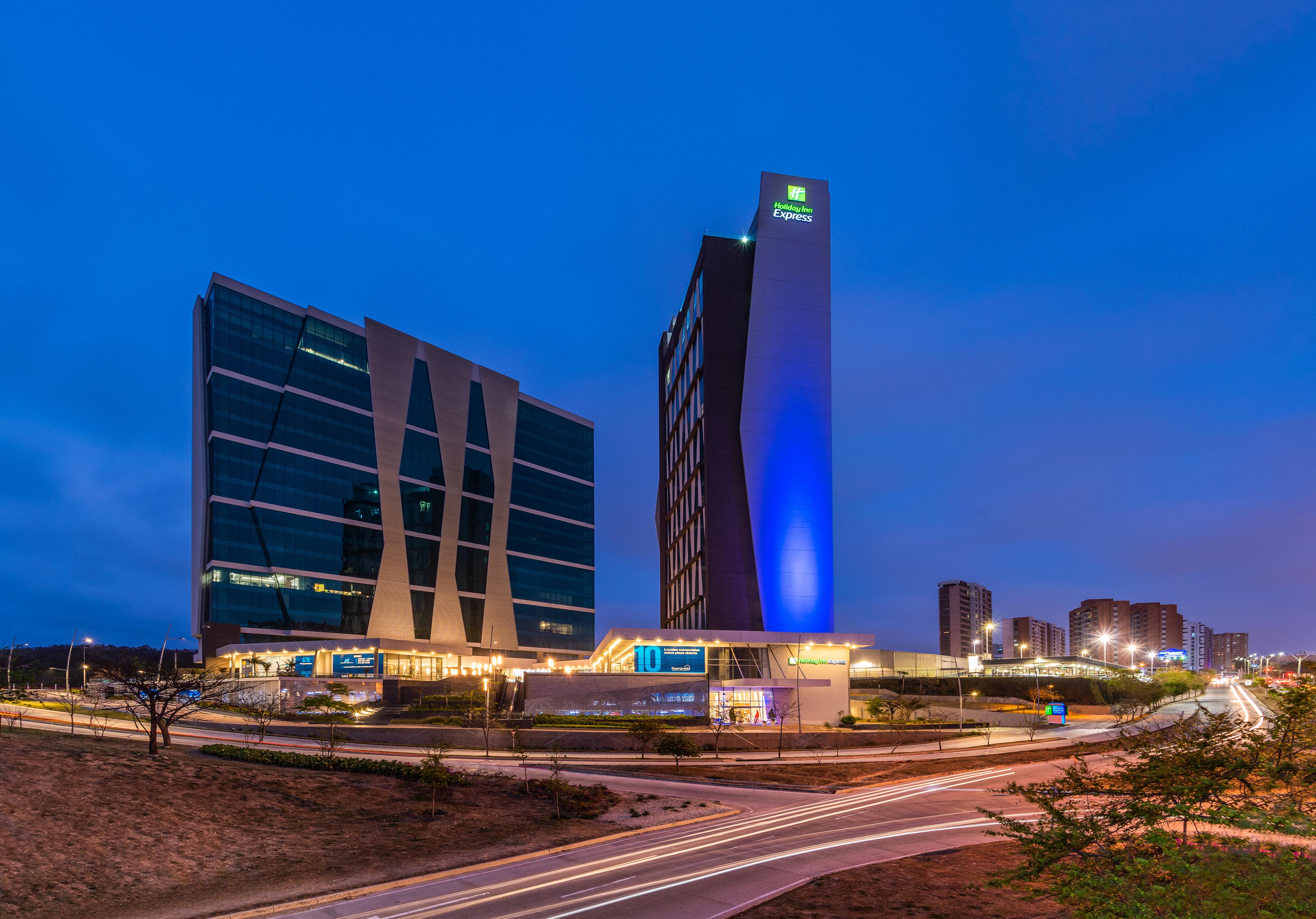 HOLIDAY INN EXP BAQ BUENAVISTA BY I