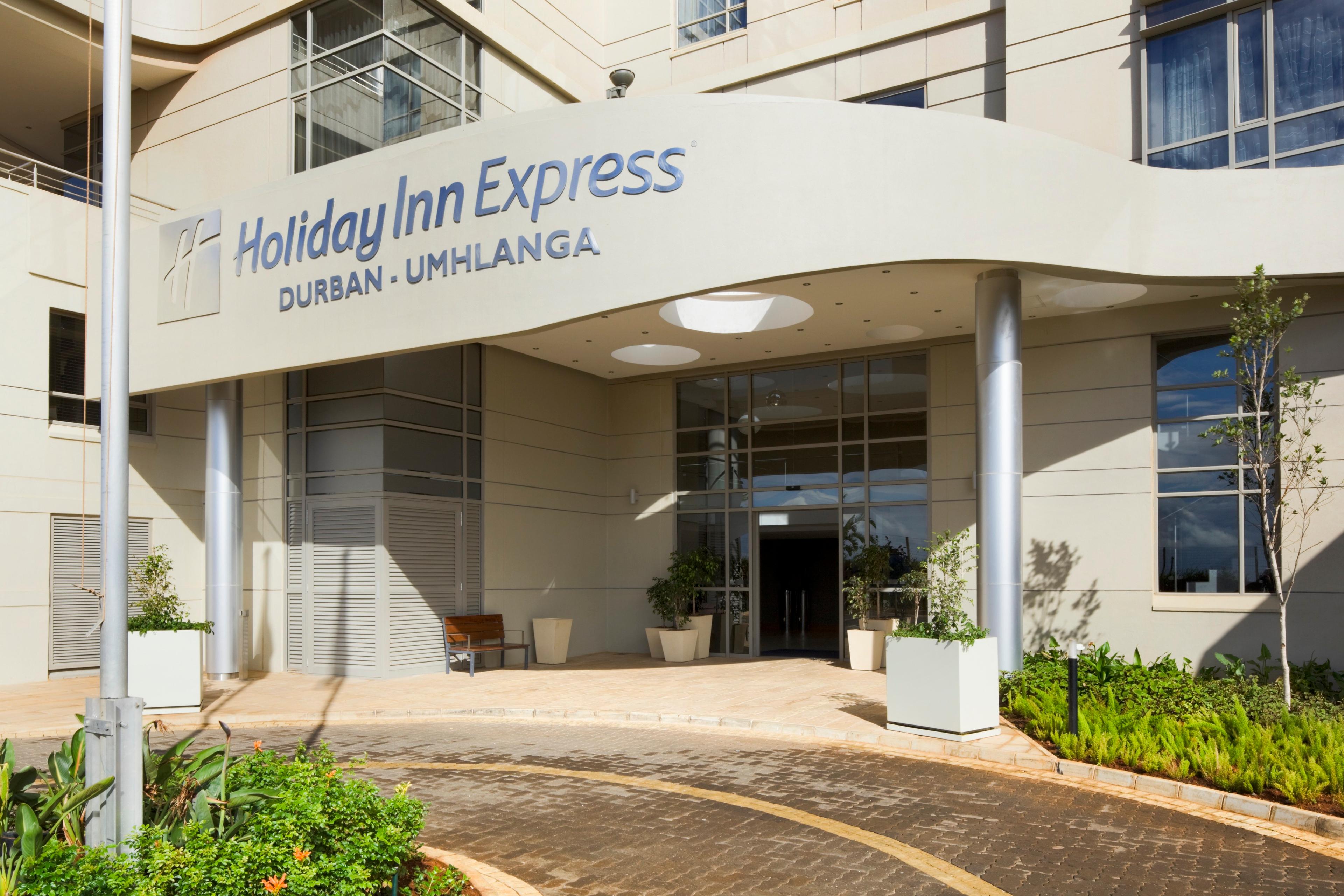 HOLIDAY INN EXP DURBAN UMHLANG BY I