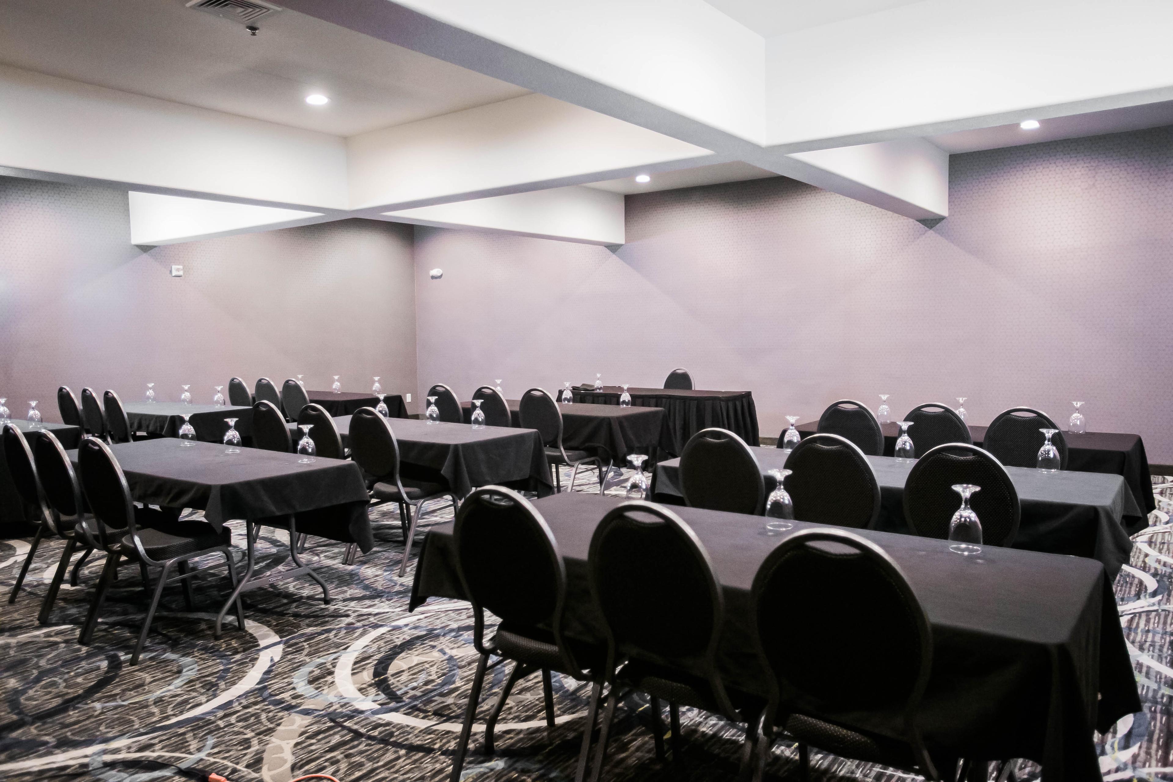HOLIDAY INN EXP LONGVIEW-NORTH BY I