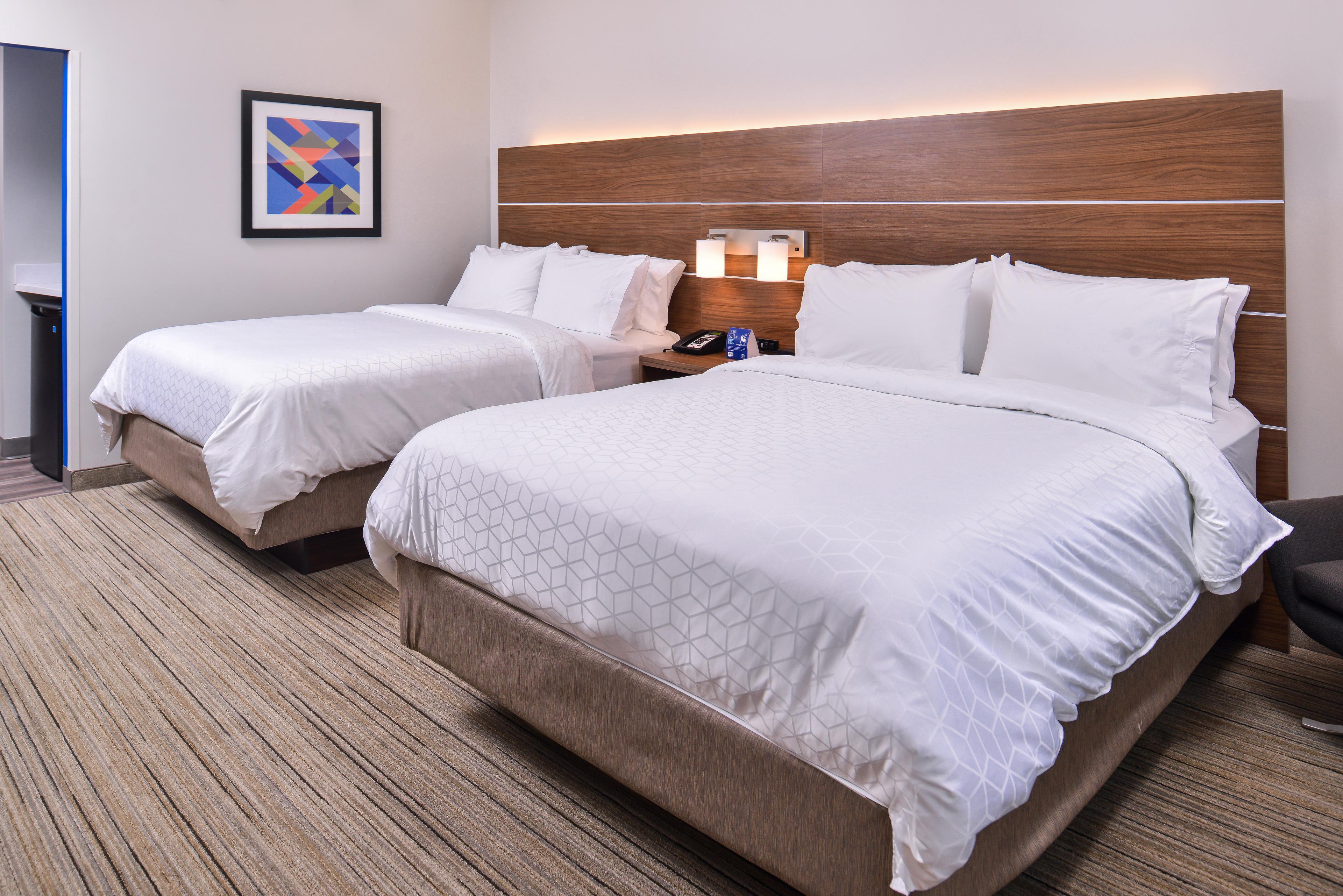 HOLIDAY INN EXP STES FARMVILLE BY I