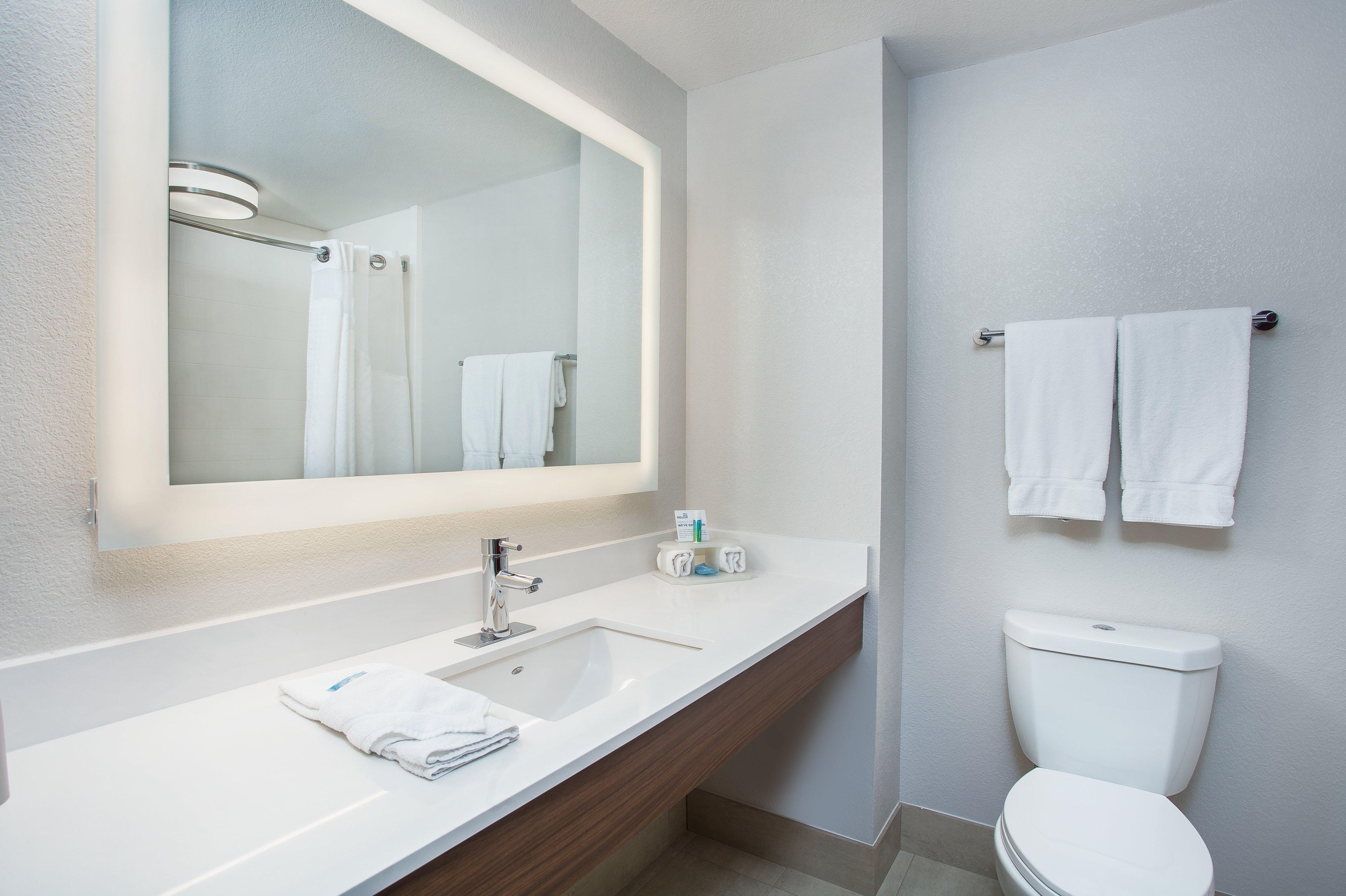 HOLIDAY INN EXP STES LEBANON BY IHG