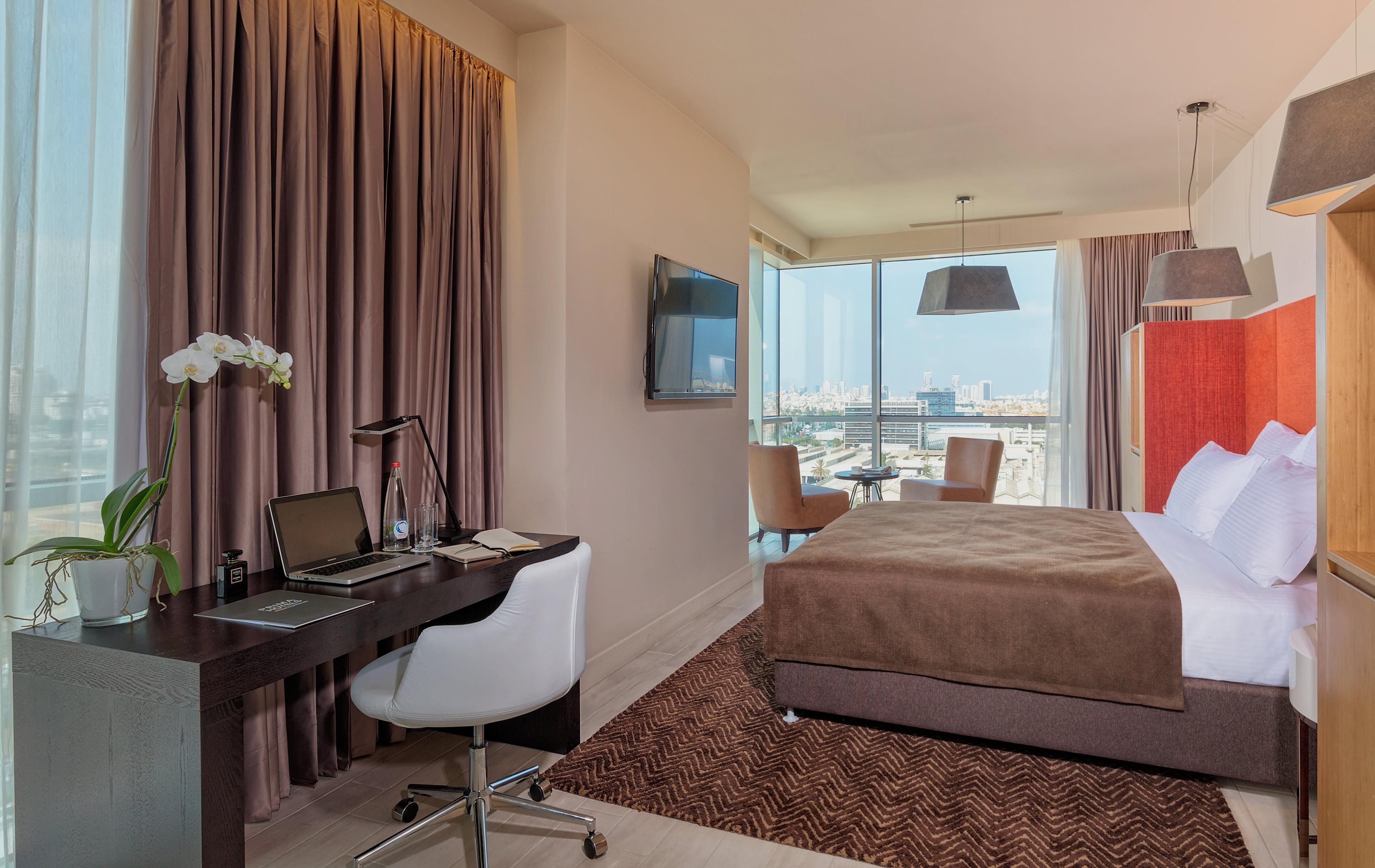 Prima Link Hotel