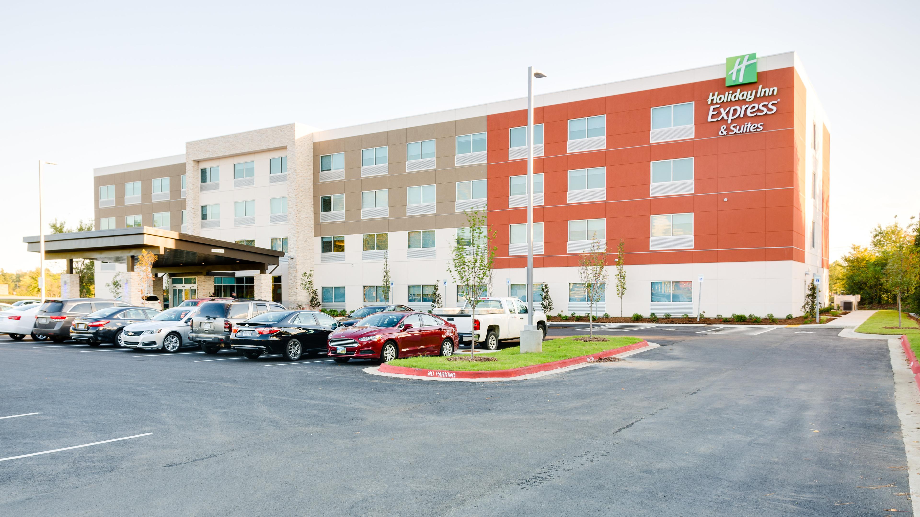HOLIDAY INN EXP STES RUSSELLVILLE B
