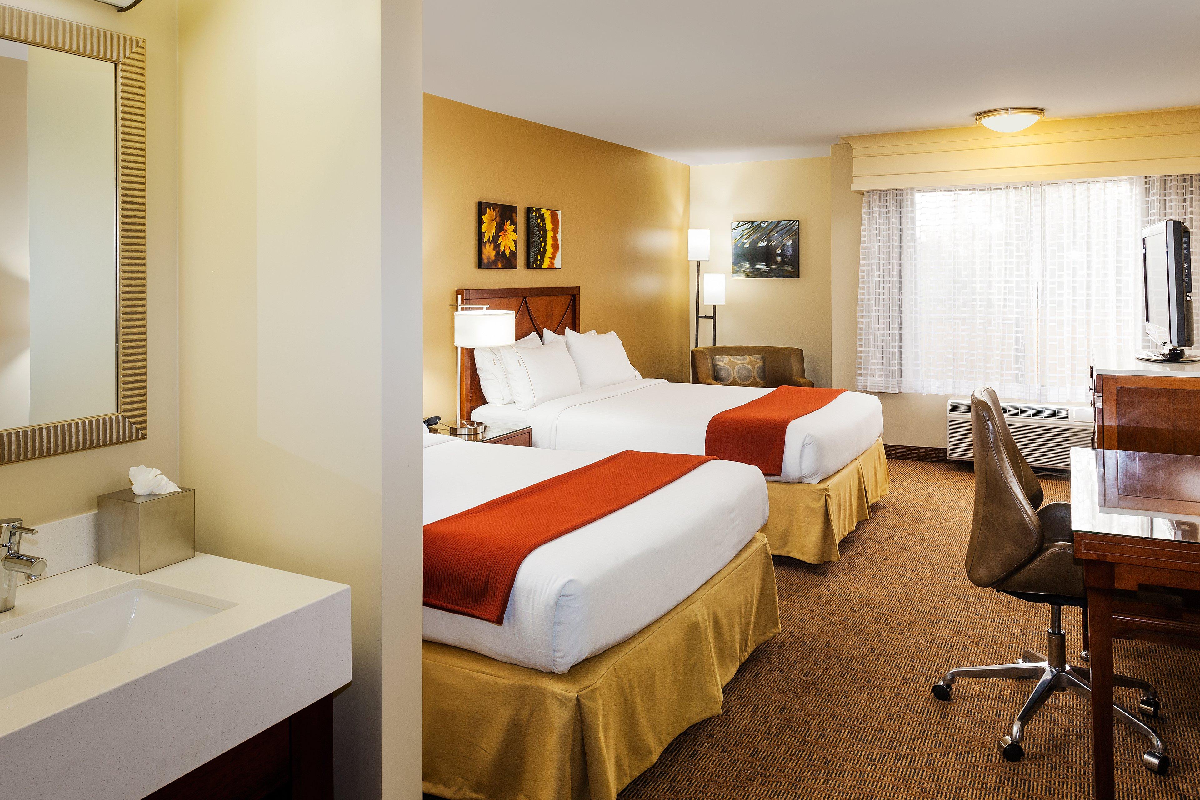 HOLIDAY INN EXP SIMI VALLEY BY IHG