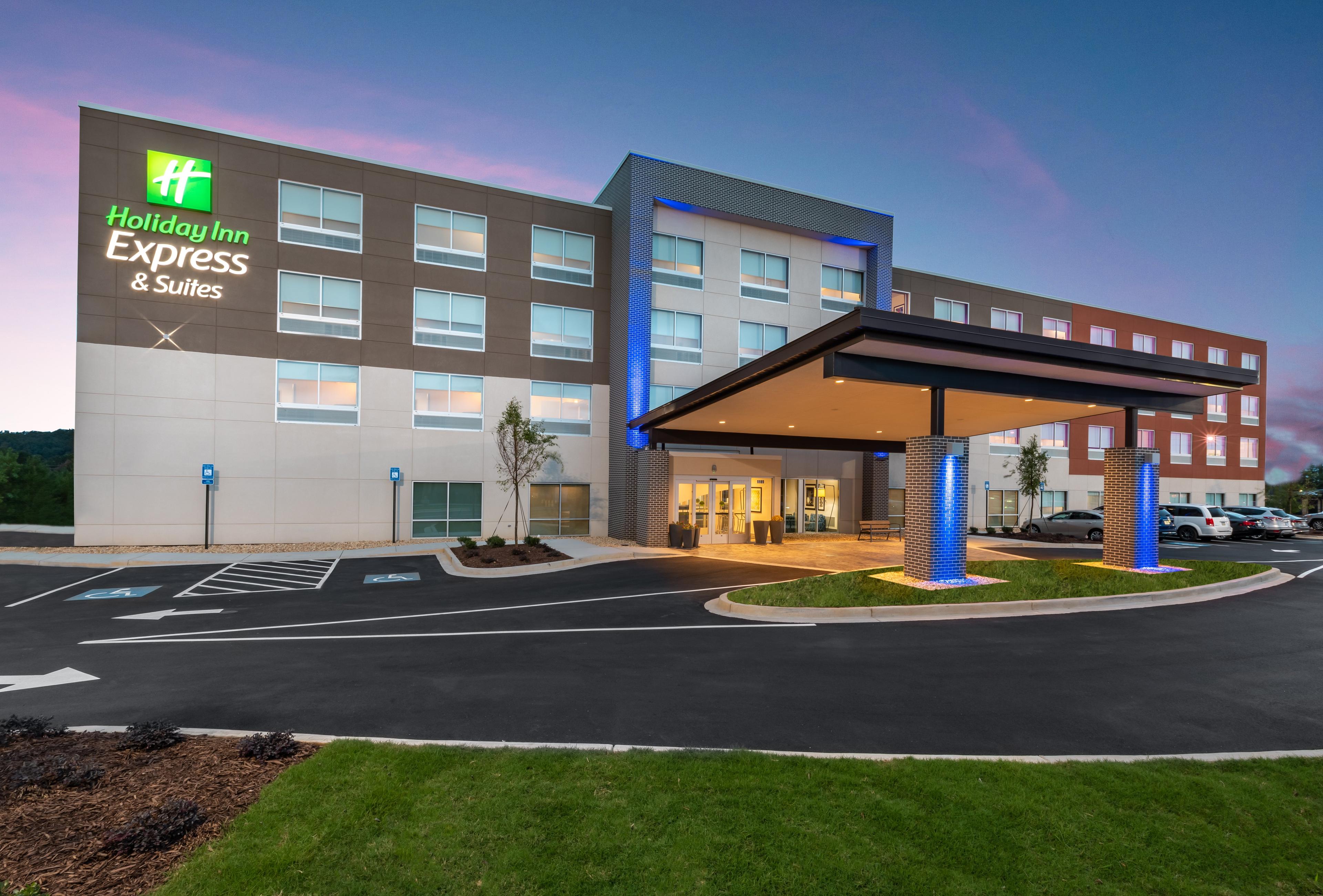HOLIDAY INN EXP STES GAINESVILLE BY
