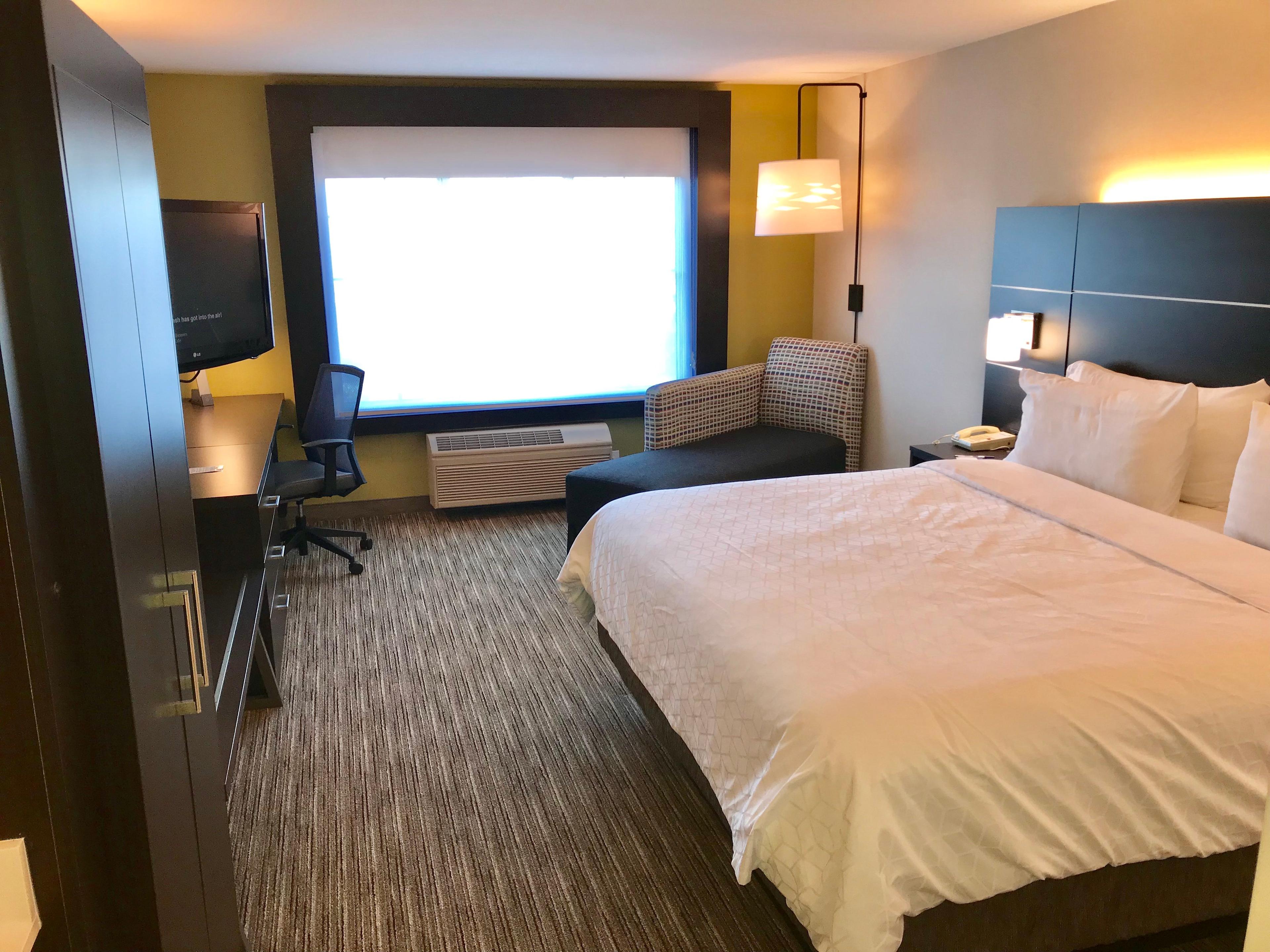 HOLIDAY INN EXP SUITES TRACY BY IHG